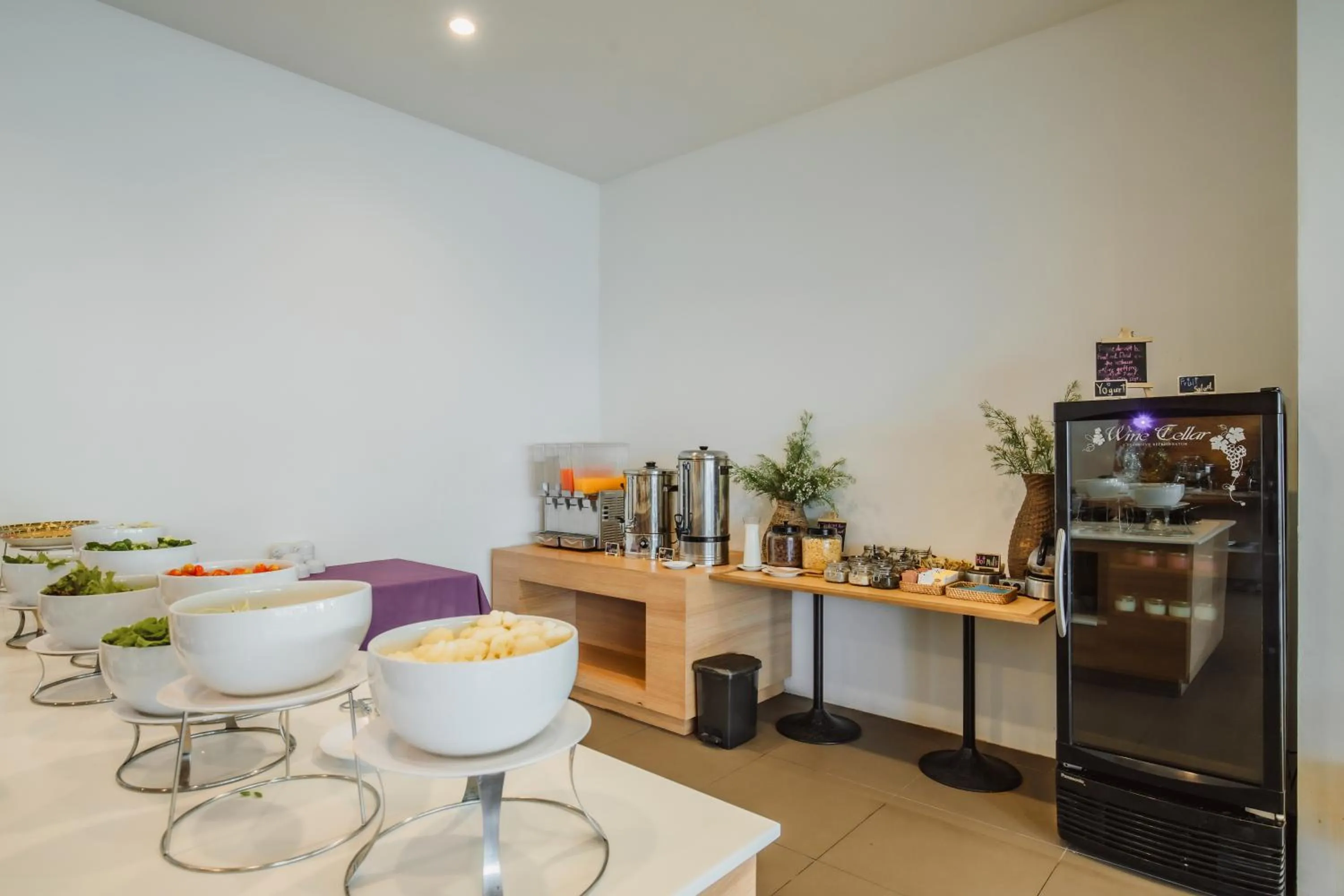 Breakfast in The Lunar Patong