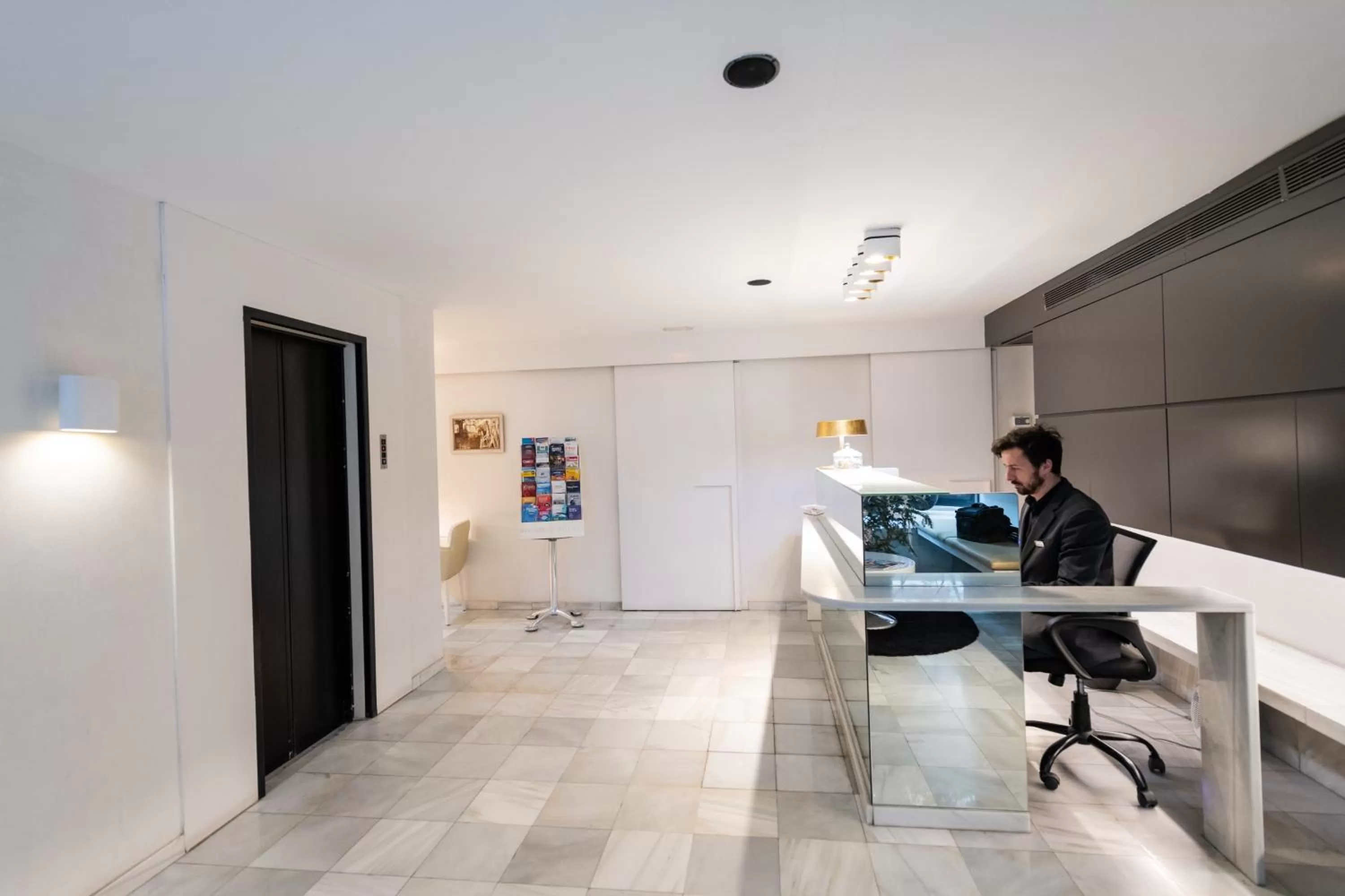 Lobby or reception in Atenea Rekord Suites Barcelona