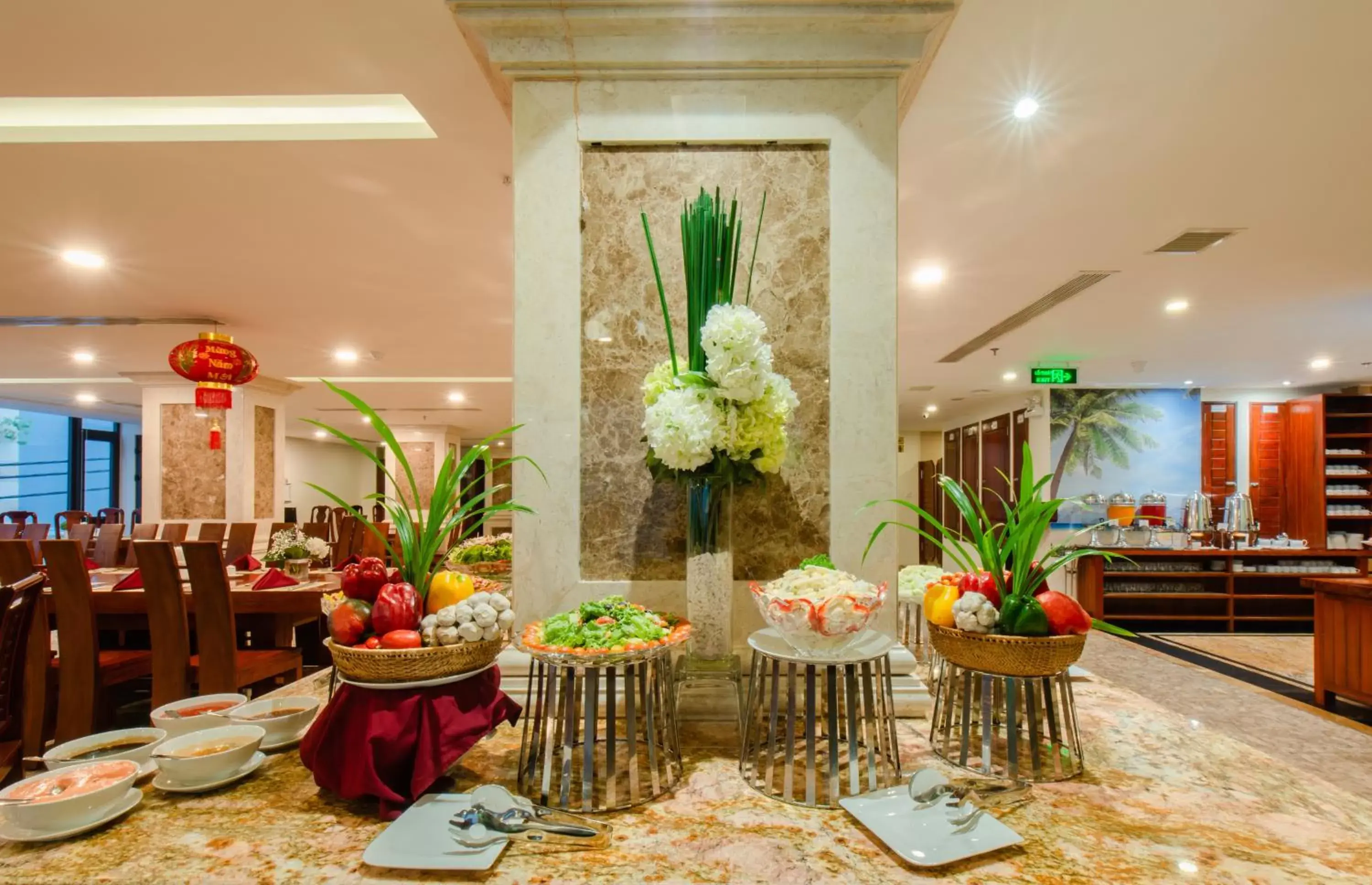 Restaurant/places to eat in Red Sun Nha Trang Hotel Restaurant/places to eat in Red Sun Nha Trang Hotel