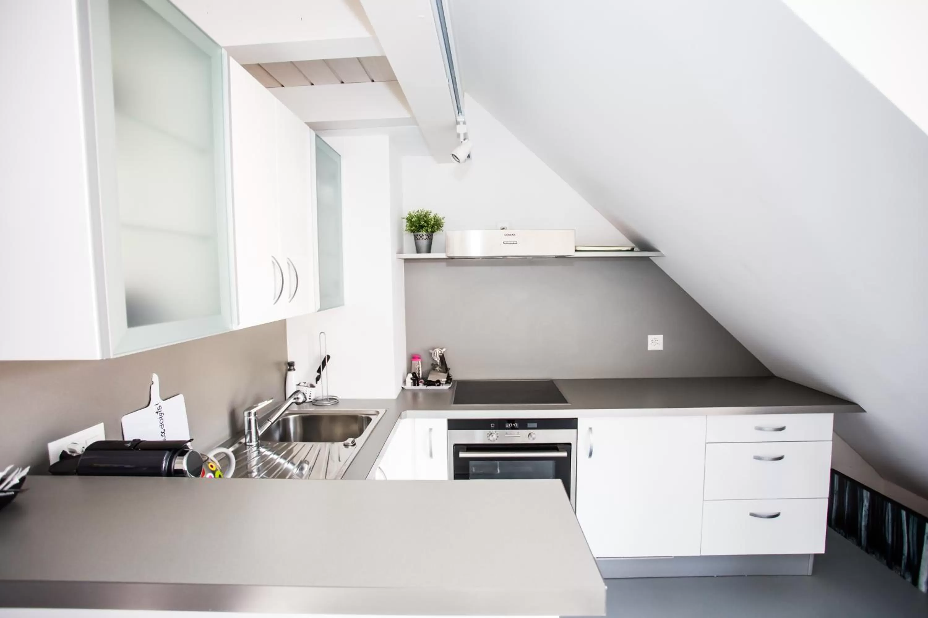 Kitchen or kitchenette in Guest House Le Charlot