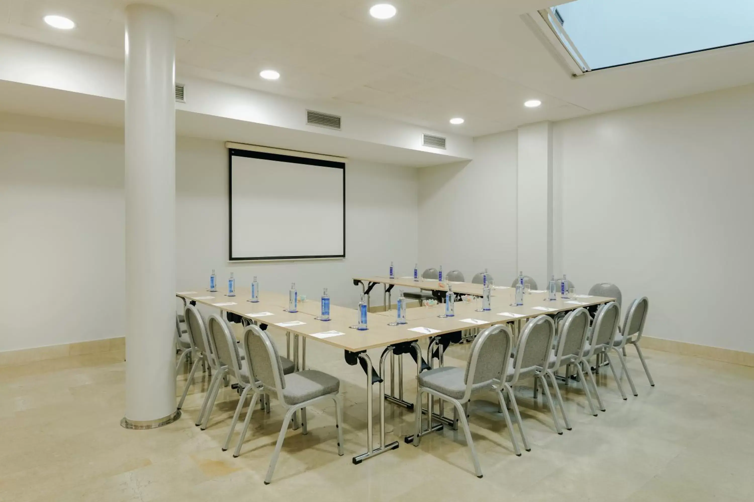 Meeting/conference room in Hotel Antik San Sebastián