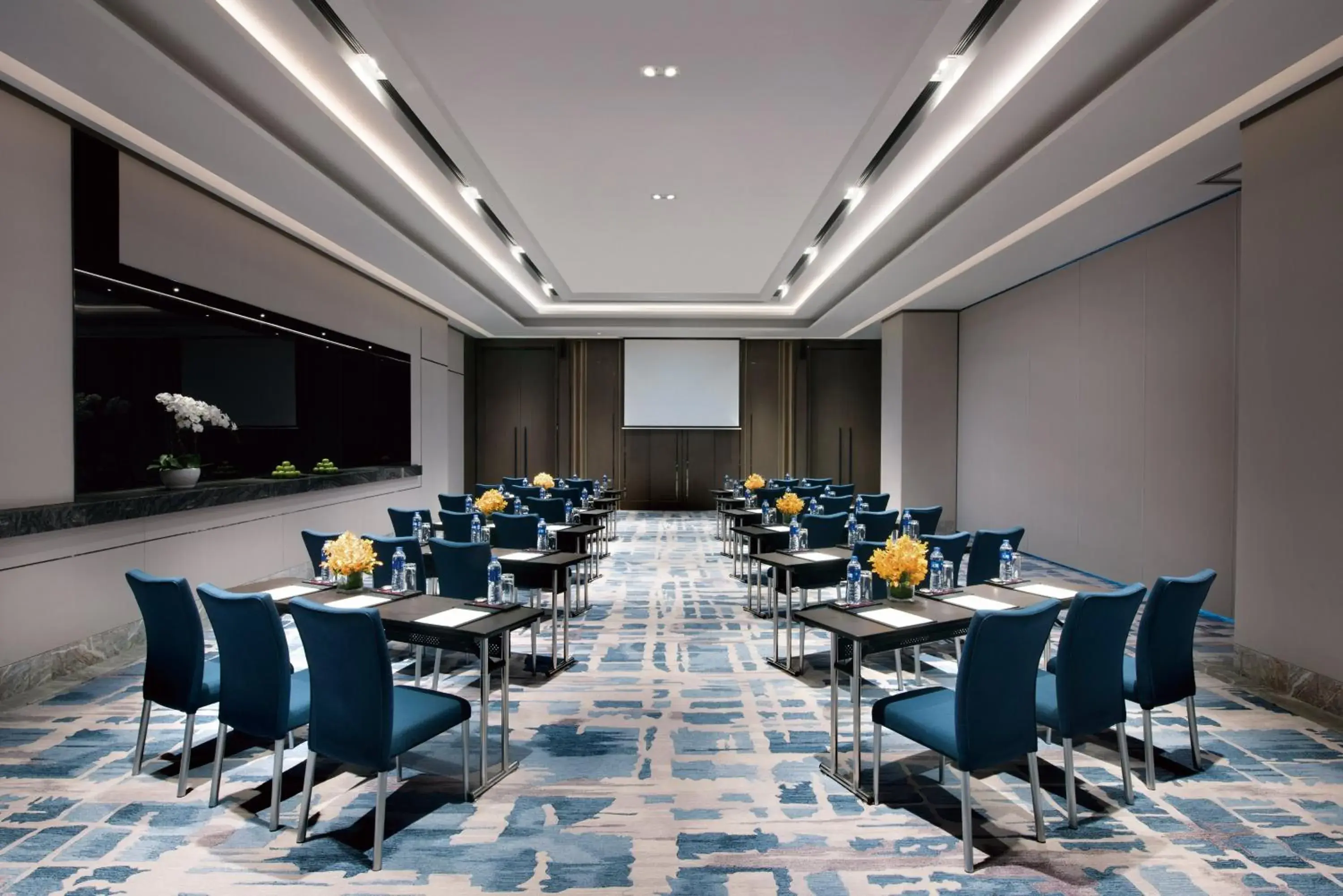 Meeting/conference room in Crowne Plaza Shanghai Pujiang, an IHG Hotel