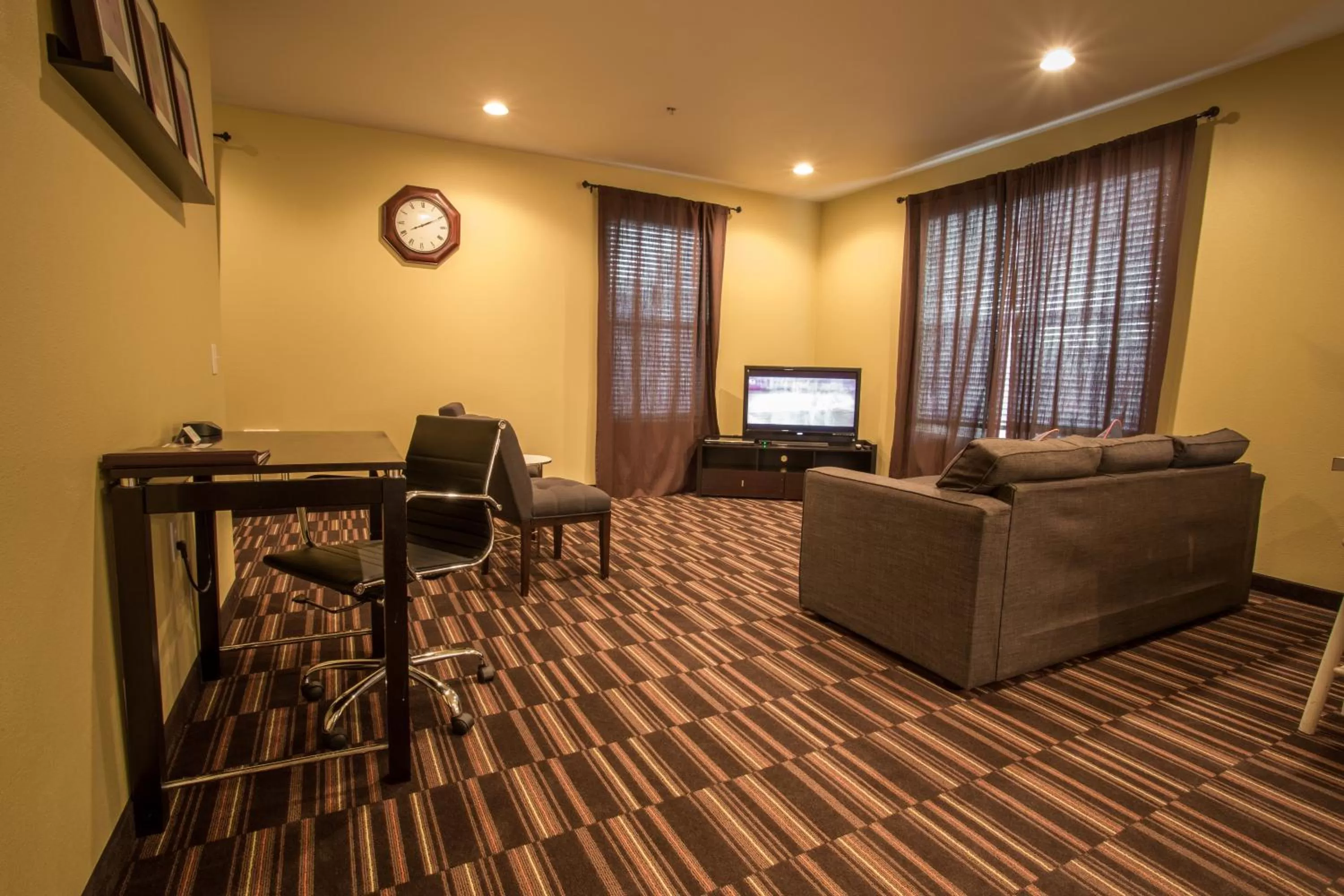 TV and multimedia in Inn at Wecoma