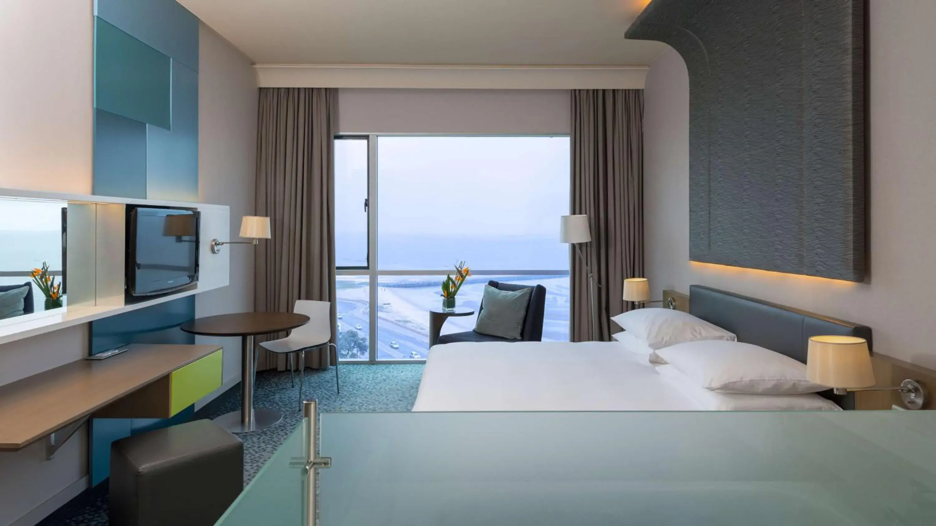 Premium Room with Sea View in Radisson Blu Hotel & Residence Maputo Premium Room with Sea View in Radisson Blu Hotel & Residence Maputo