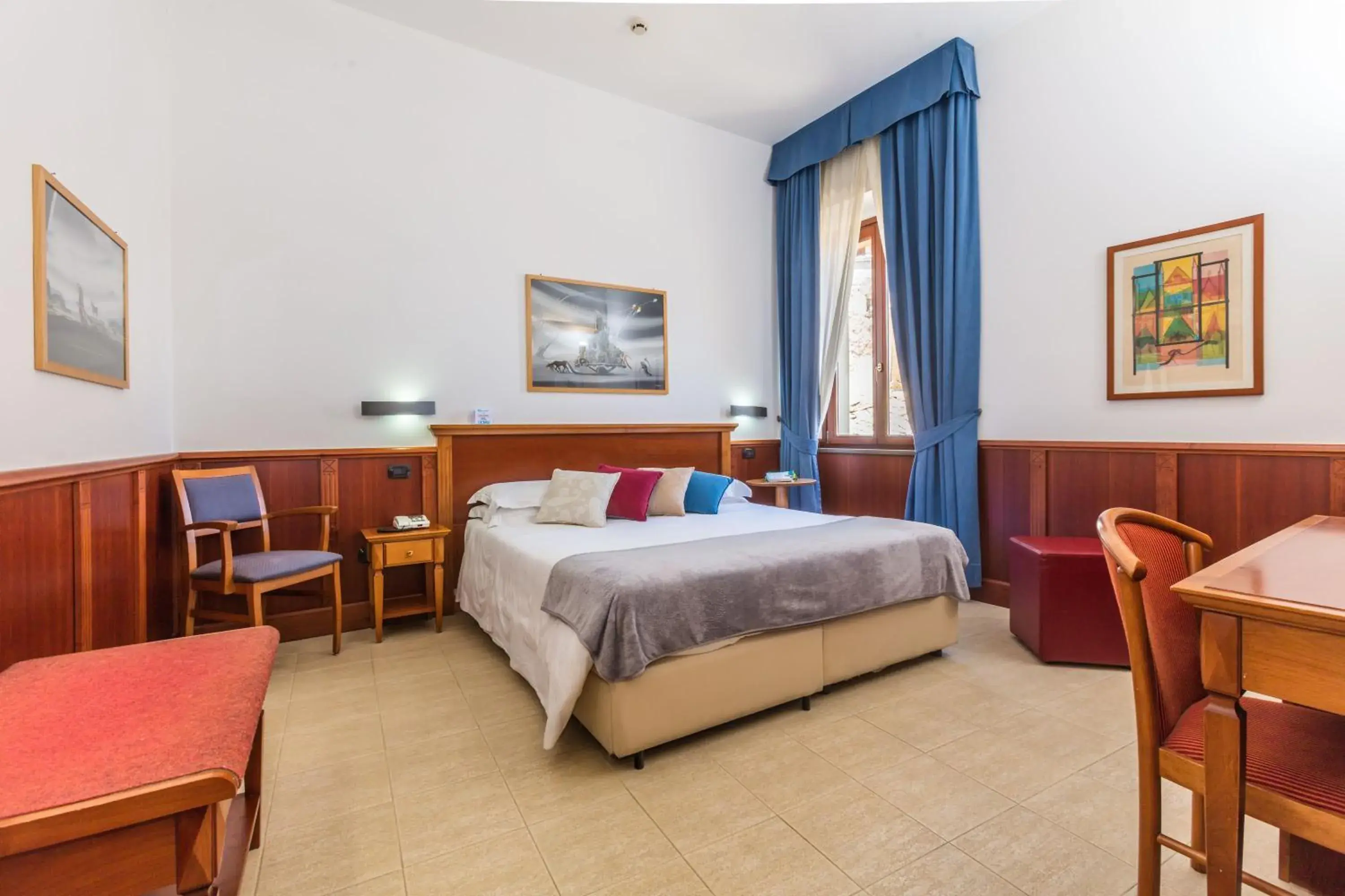 Bedroom, Bed in Hotel Duomo