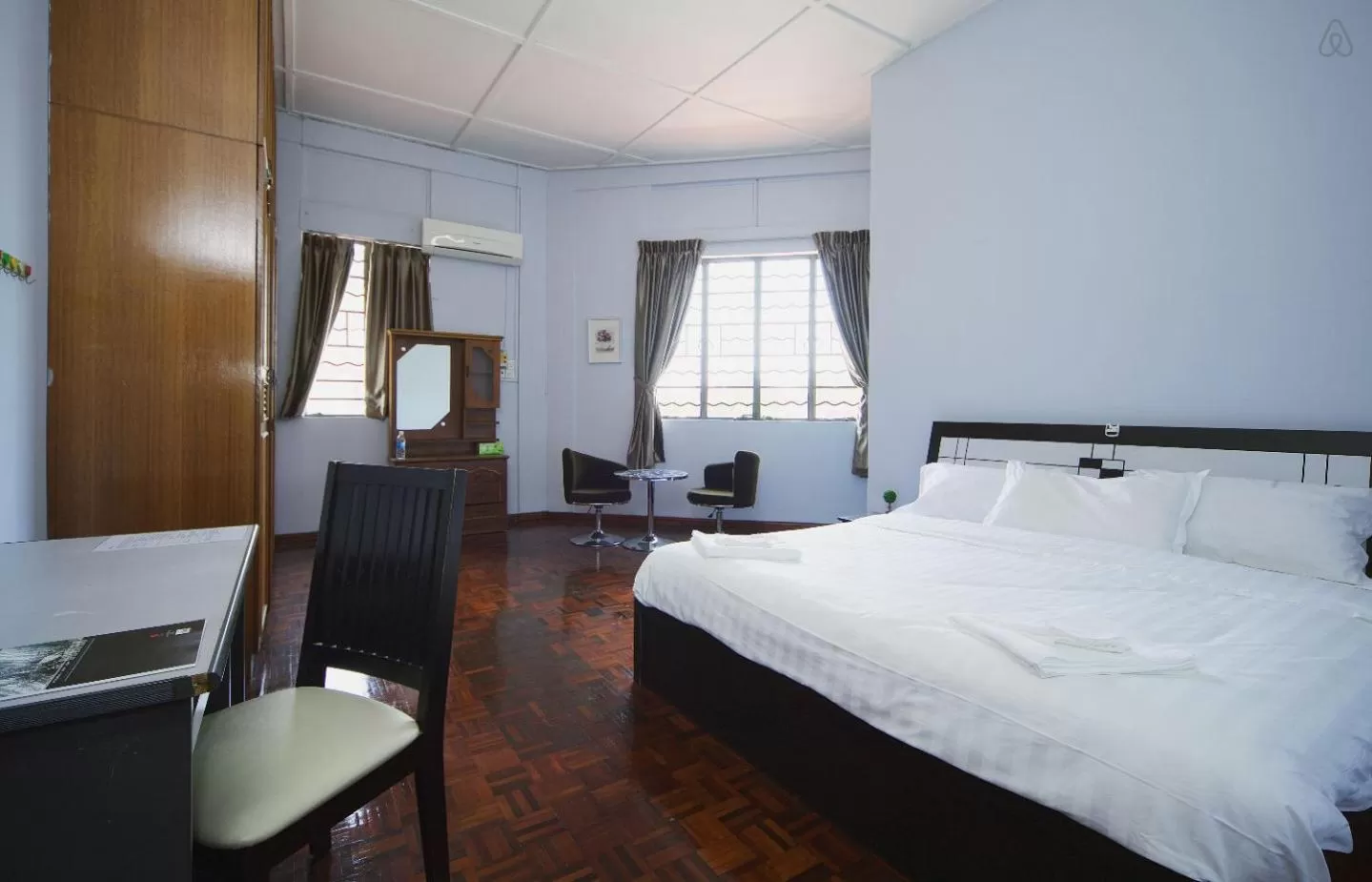 Property building, Bed in Hin Loi Guesthouse