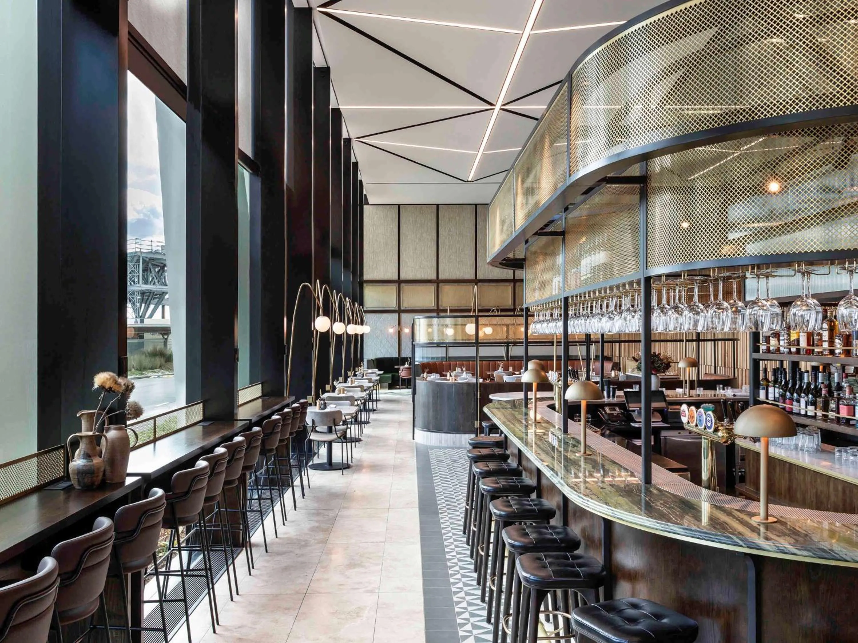 Lounge or bar in Novotel Auckland Airport