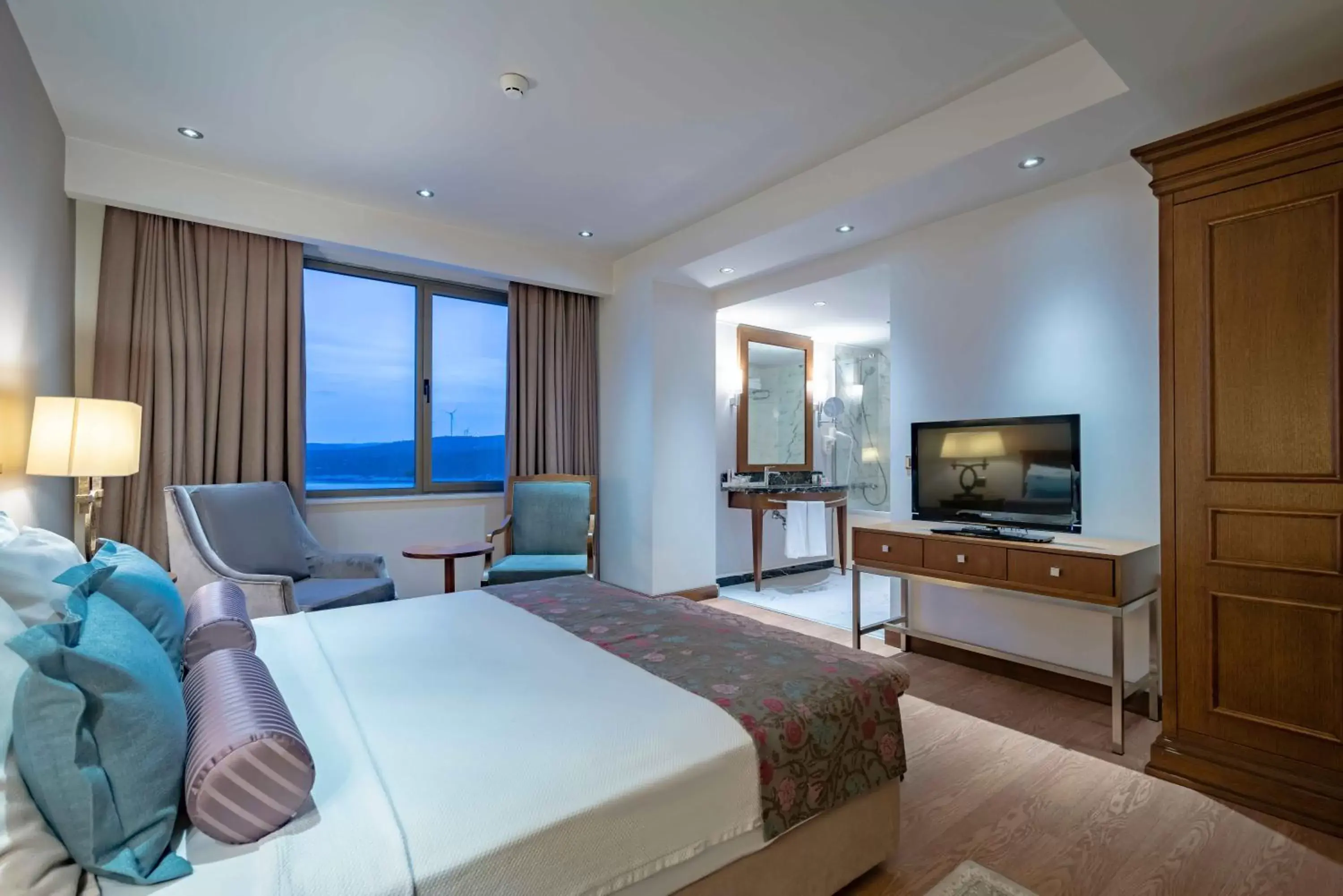 Bedroom in Royal Teos Thermal Resort Clinic & Spa - Halal Hotel Bedroom in Royal Teos Thermal Resort Clinic & Spa - Halal Hotel