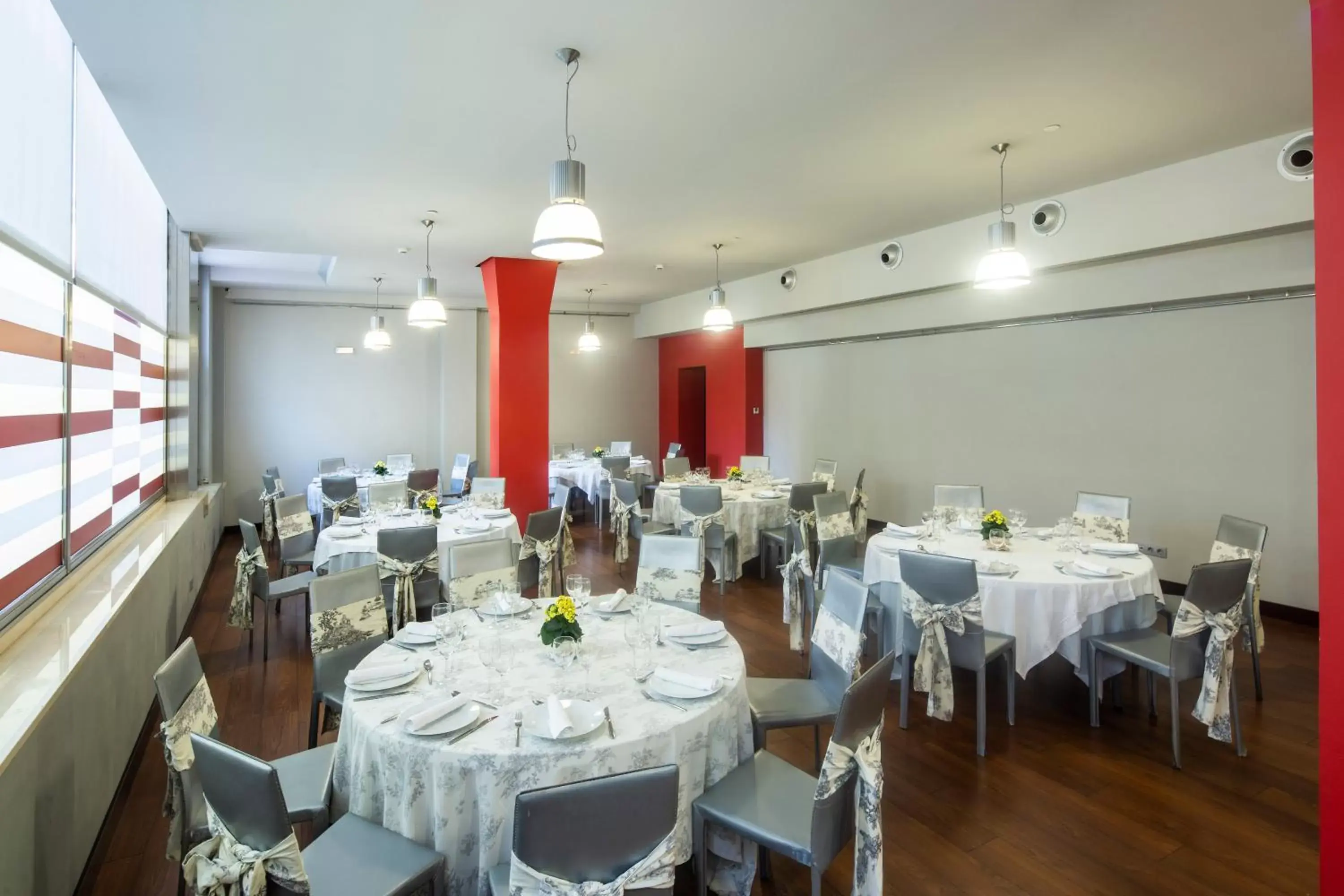 Restaurant/Places to Eat in Silken Axis Vigo
