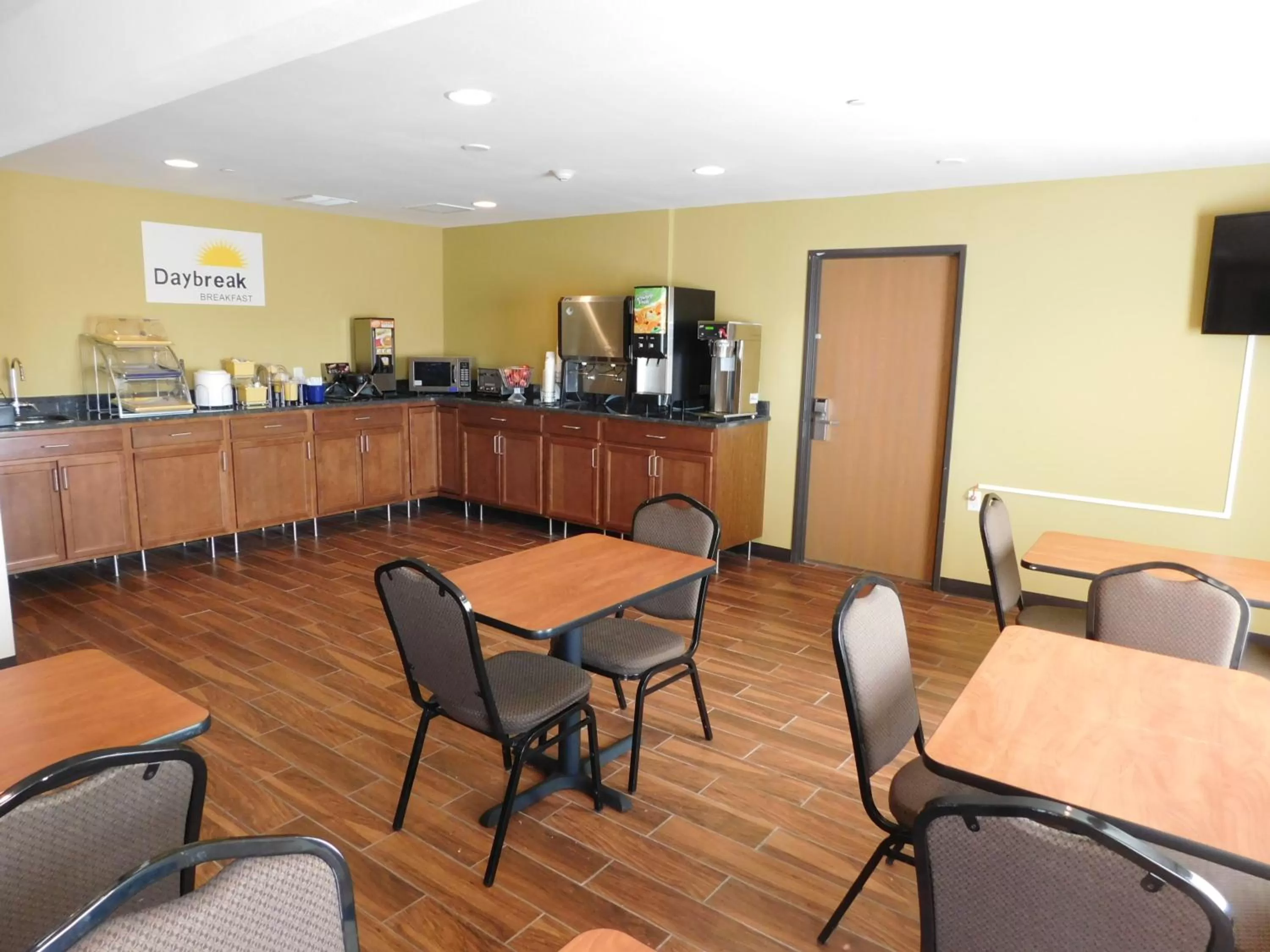 Continental breakfast in Birch Hill Suites Rochester - Med City