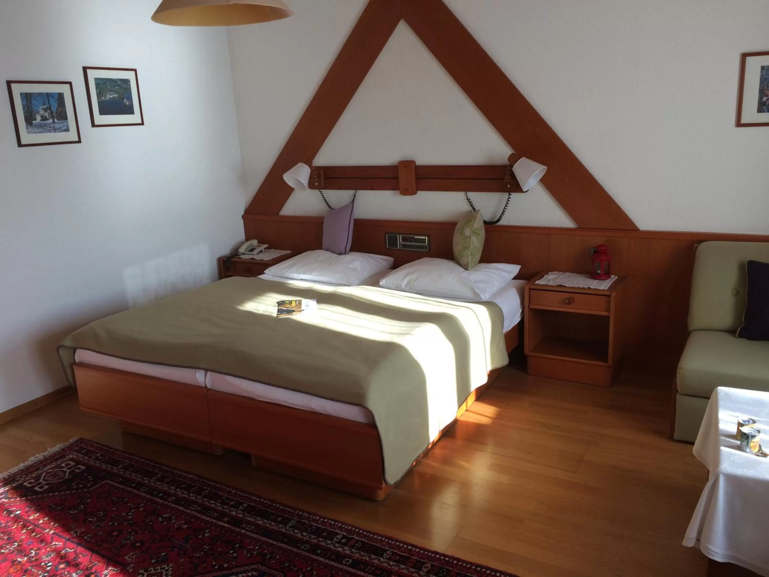 Photo of the whole room, Bed in Seehotel Schwan