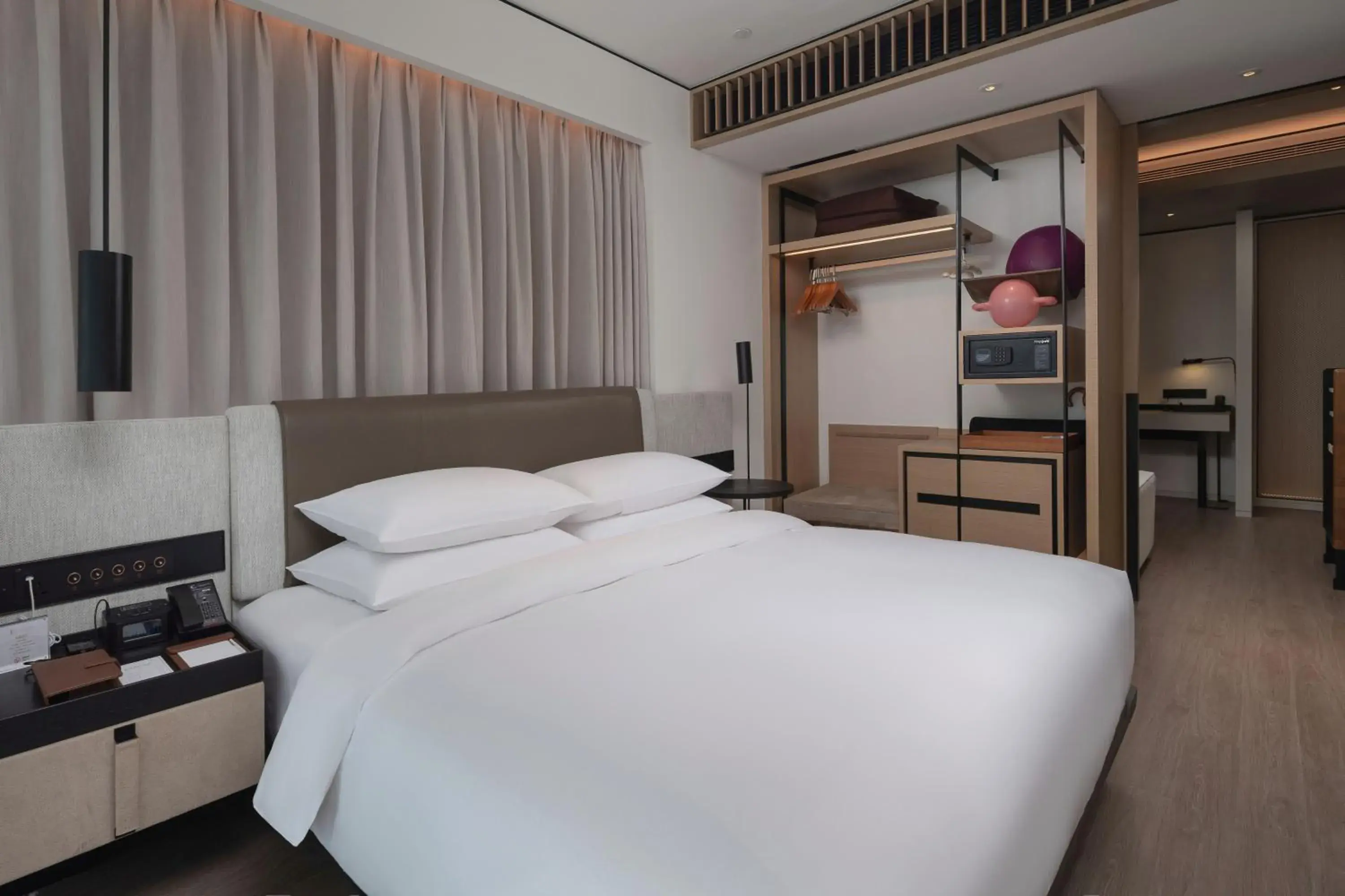 Bed in Mumian Shenzhen Luohu JDV by Hyatt Bed in Mumian Shenzhen Luohu JDV by Hyatt
