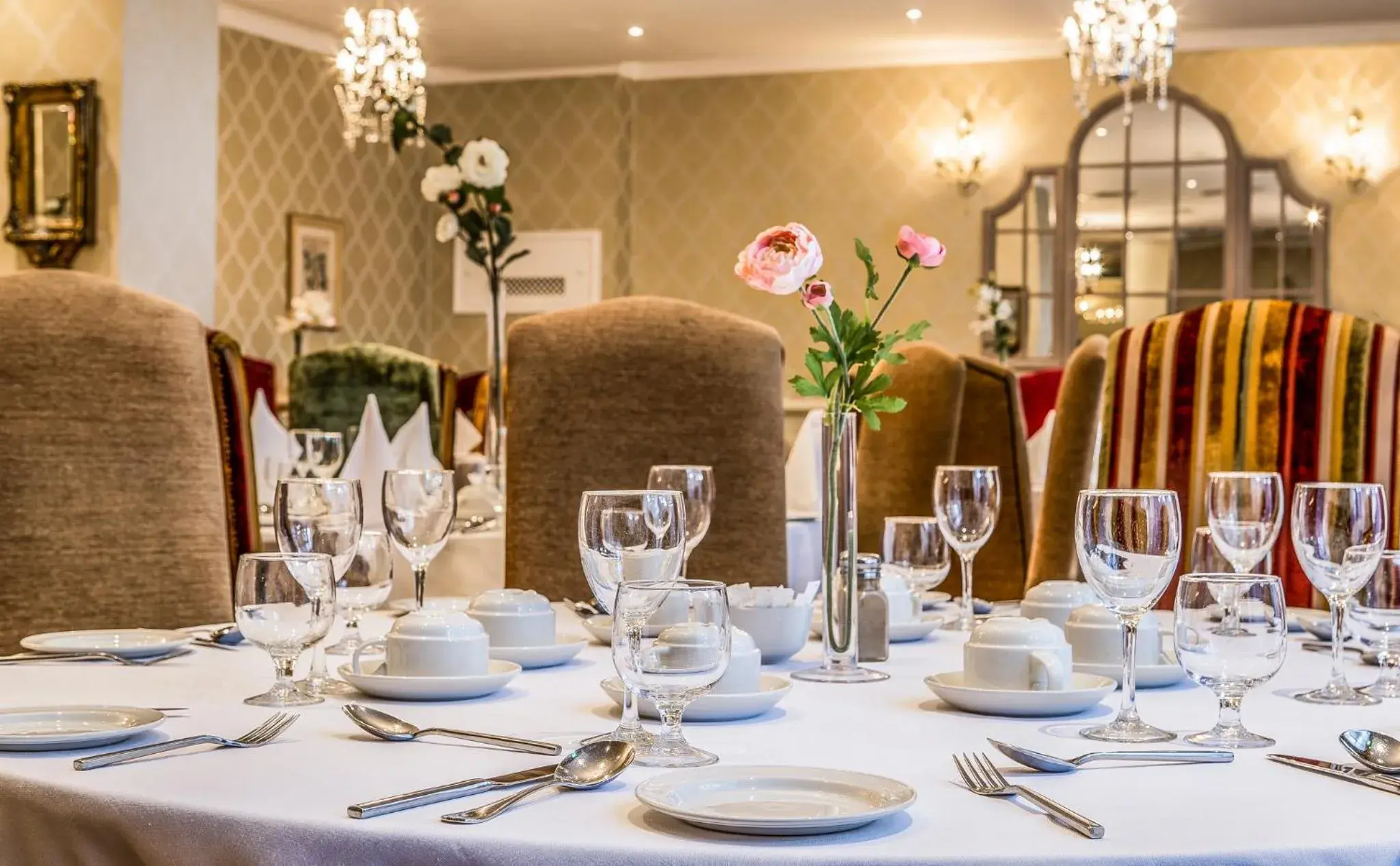 Restaurant/Places to Eat in Dublin Skylon Hotel