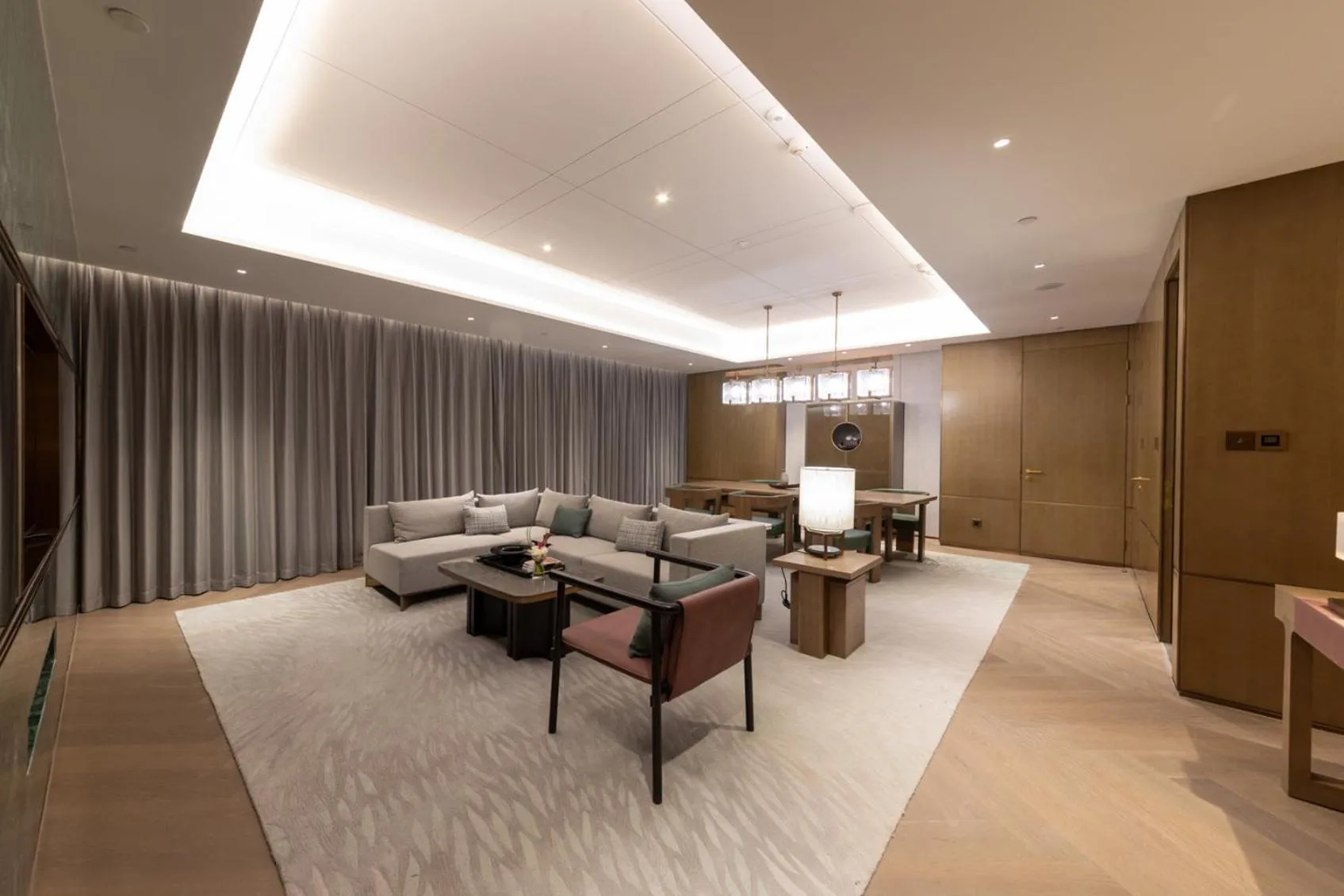 Photo of the whole room in HUALUXE Xi'an Chanba by IHG-西安浐灞华邑酒店-Near Xi'an International Convention Exhibition Center and Shopping mall and The Romantic show of Xi'an-Free Luggage Storage-English Service