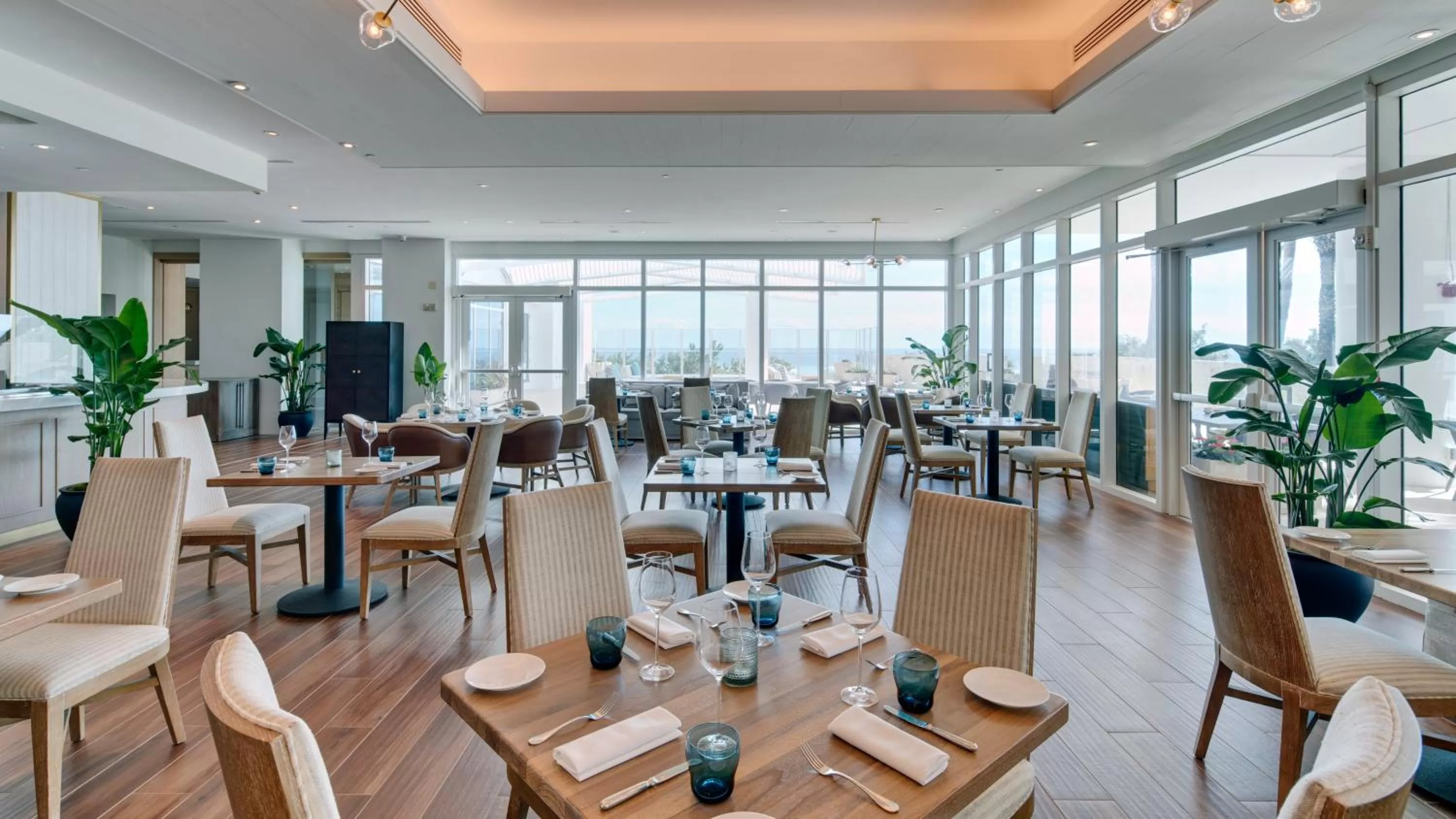 Restaurant/places to eat in Carillon Miami Wellness Resort