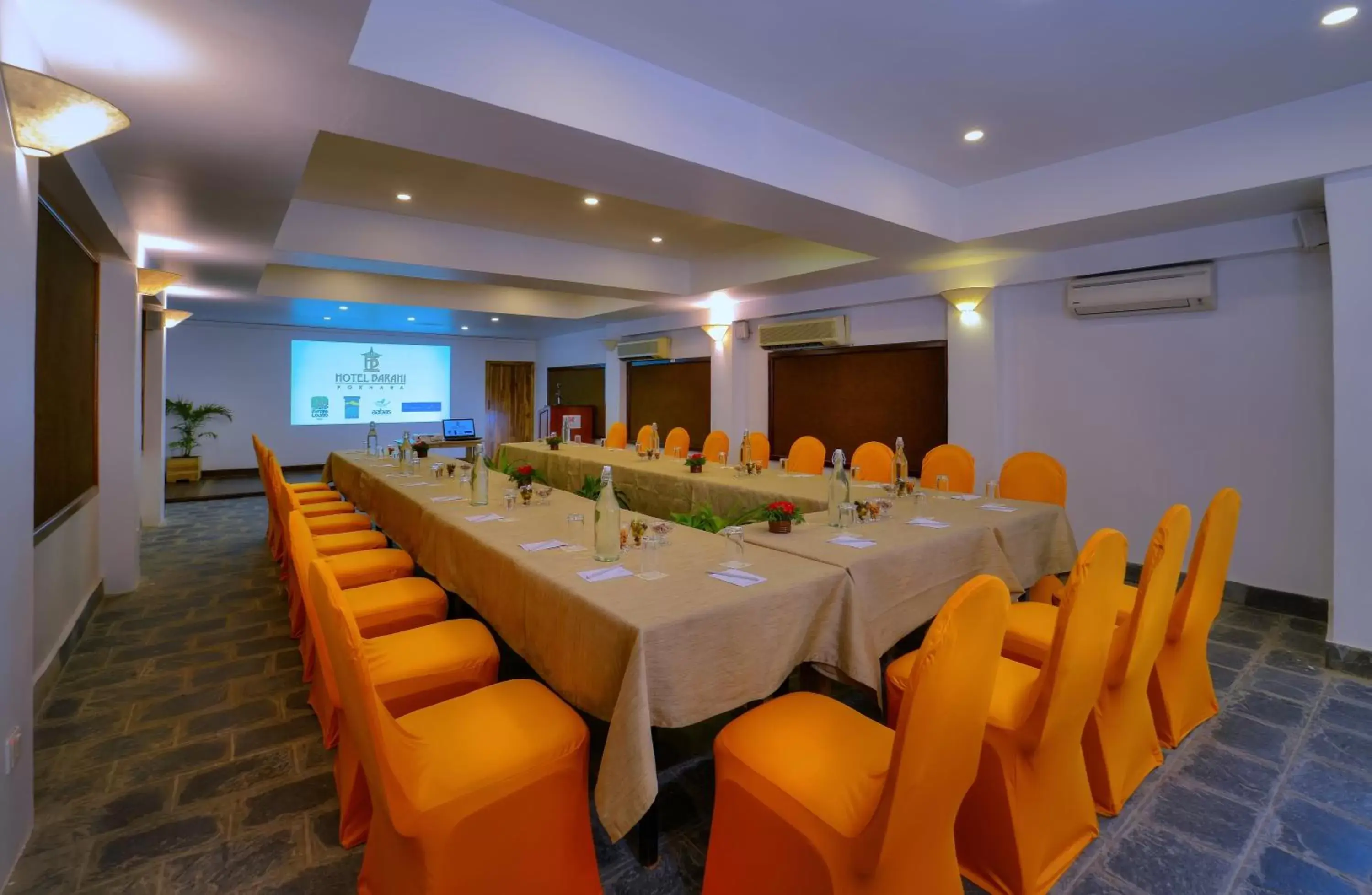 Meeting/conference room in Hotel Barahi