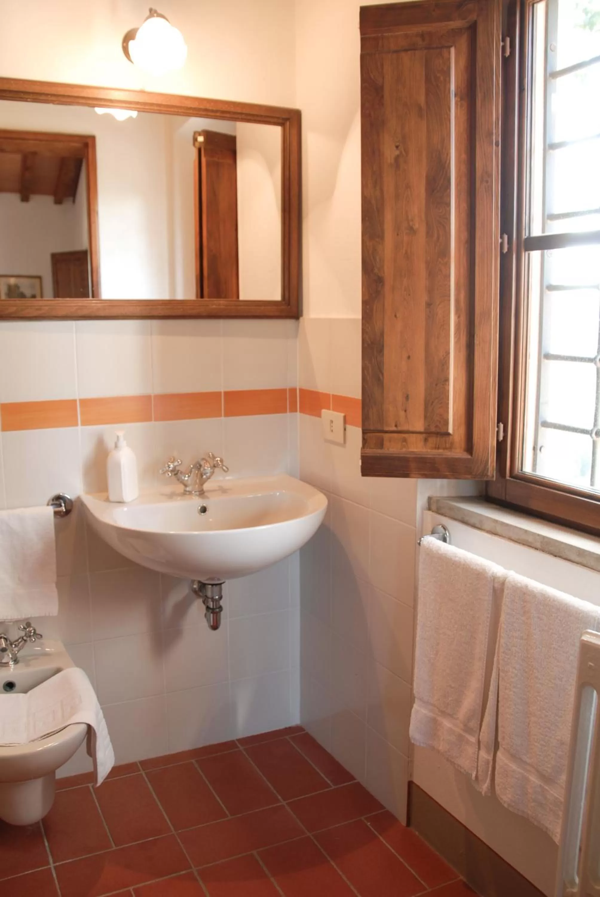 Bathroom in Borgo Bottaia