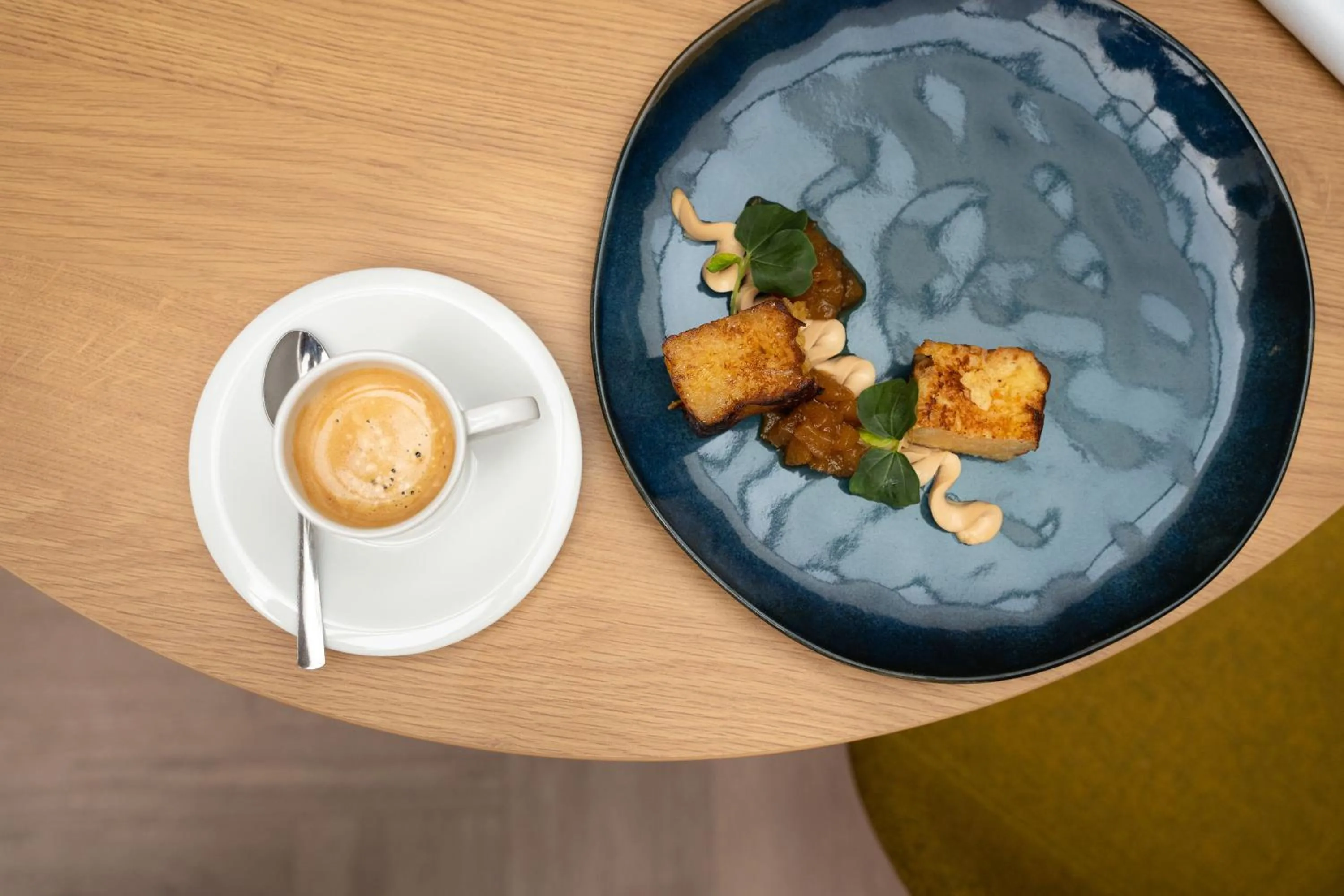 Meals in Holiday Inn Lyon Vaise by IHG