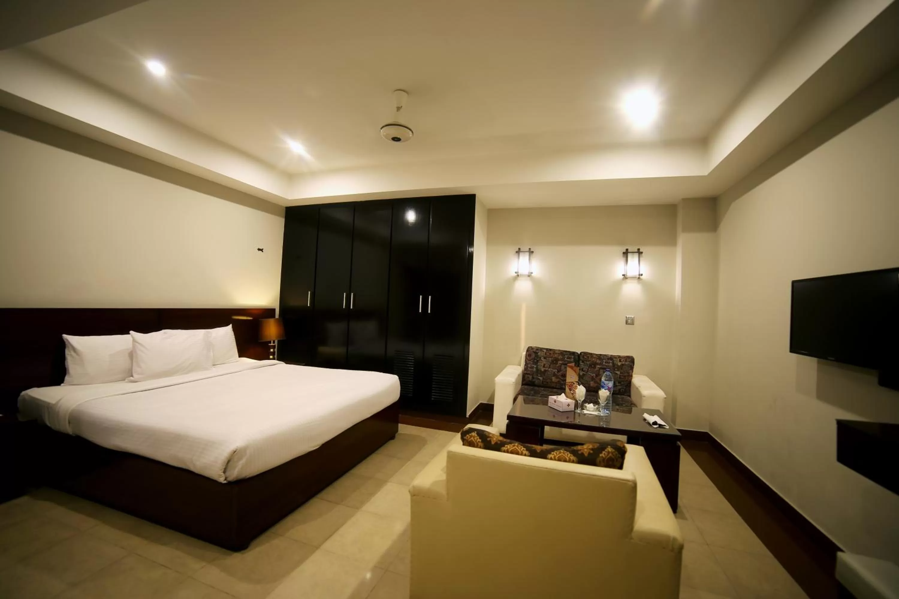 Bedroom in Hotel Multan Continental