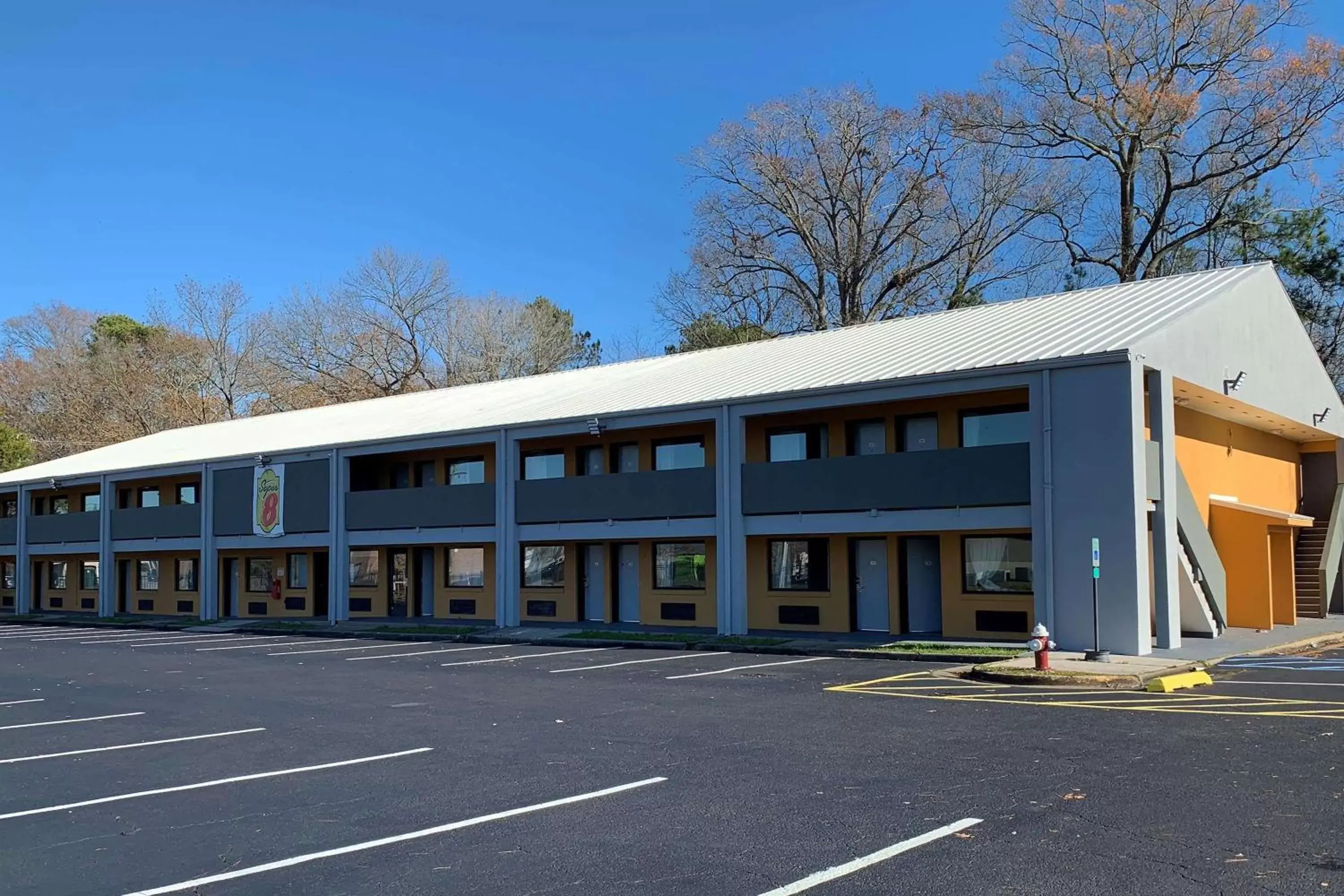 Property Building in Super 8 by Wyndham Newport News