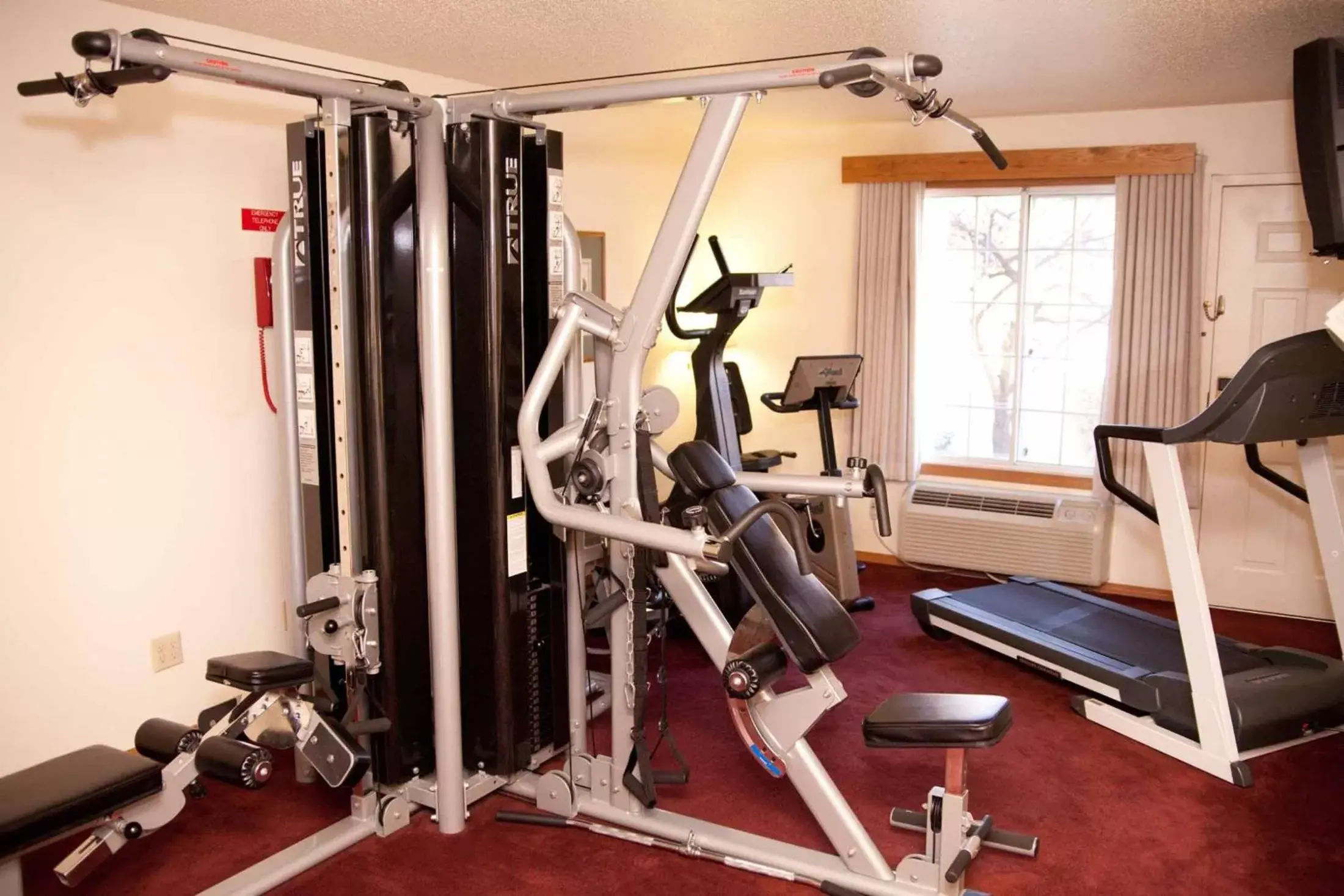 Fitness centre/facilities, Fitness Center/Facilities in Baymont by Wyndham Mequon Milwaukee Area