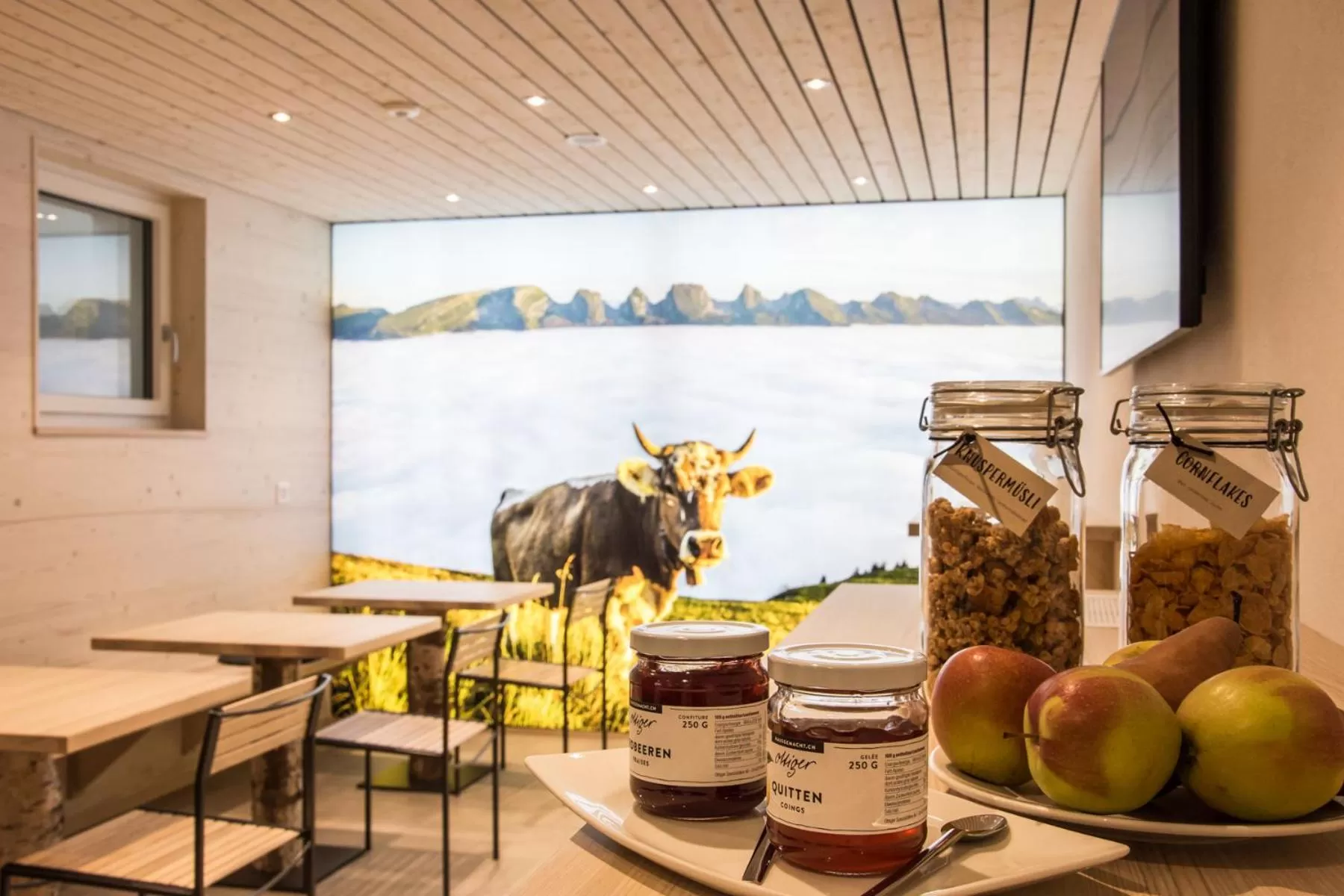 Breakfast in kroneLODGE - Self-Check-In Hotel