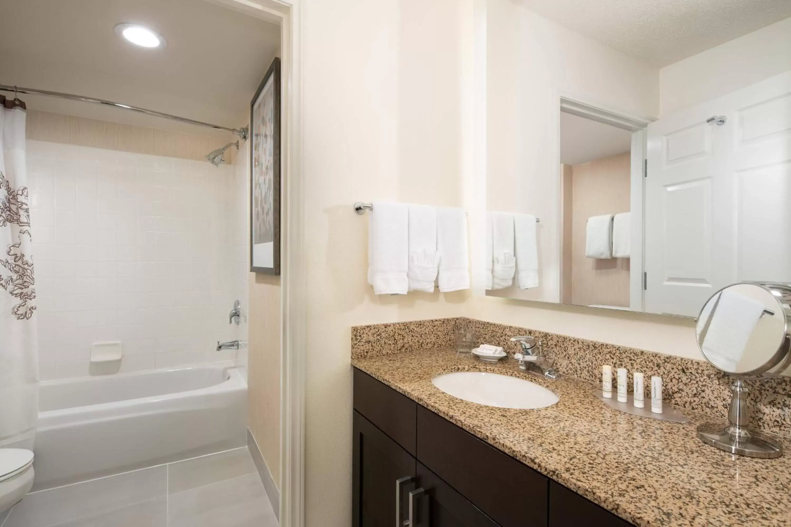 Bathroom in Residence Inn Milpitas Silicon Valley