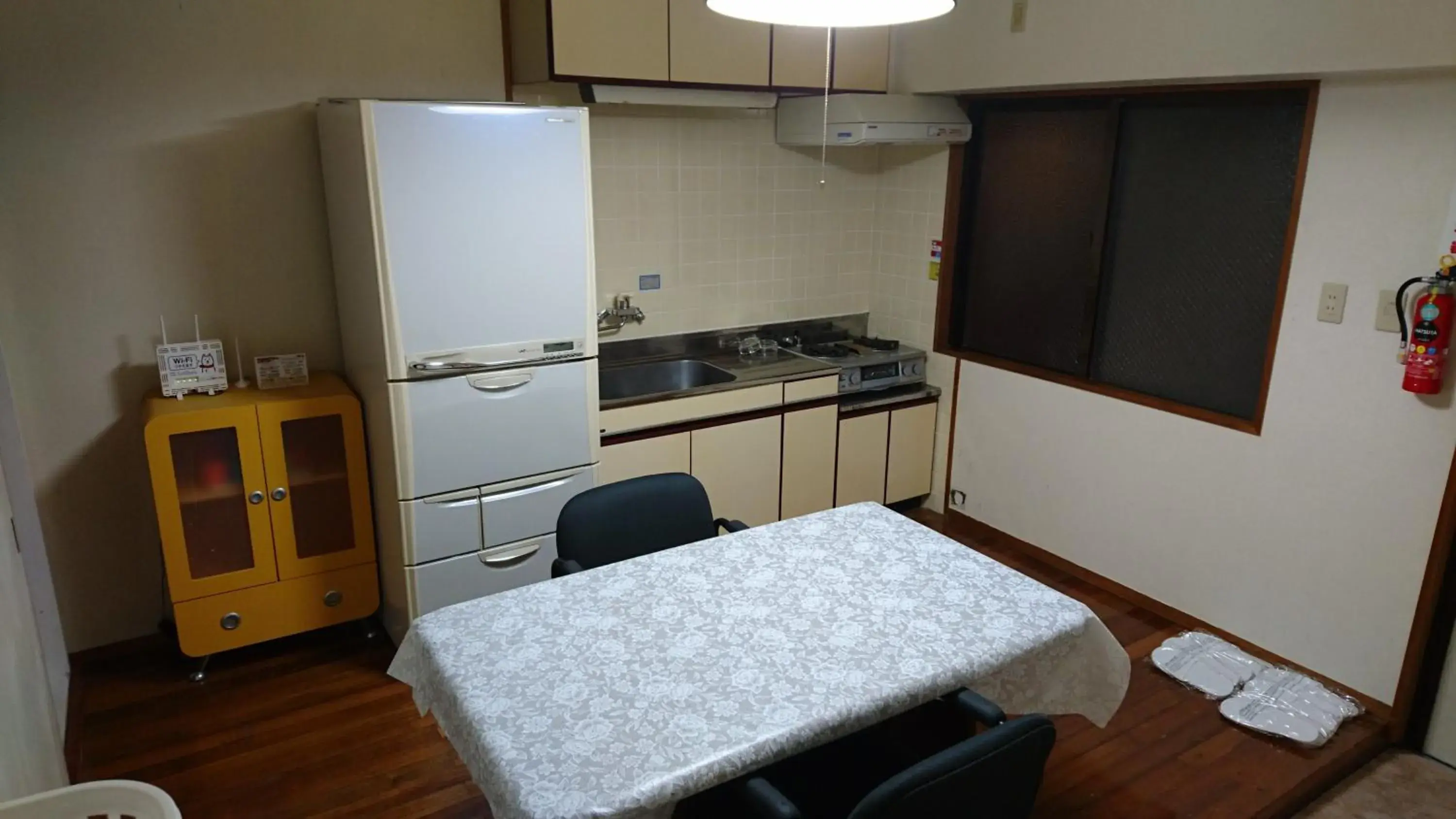 Kitchen/Kitchenette in Kokusai Towns Inn