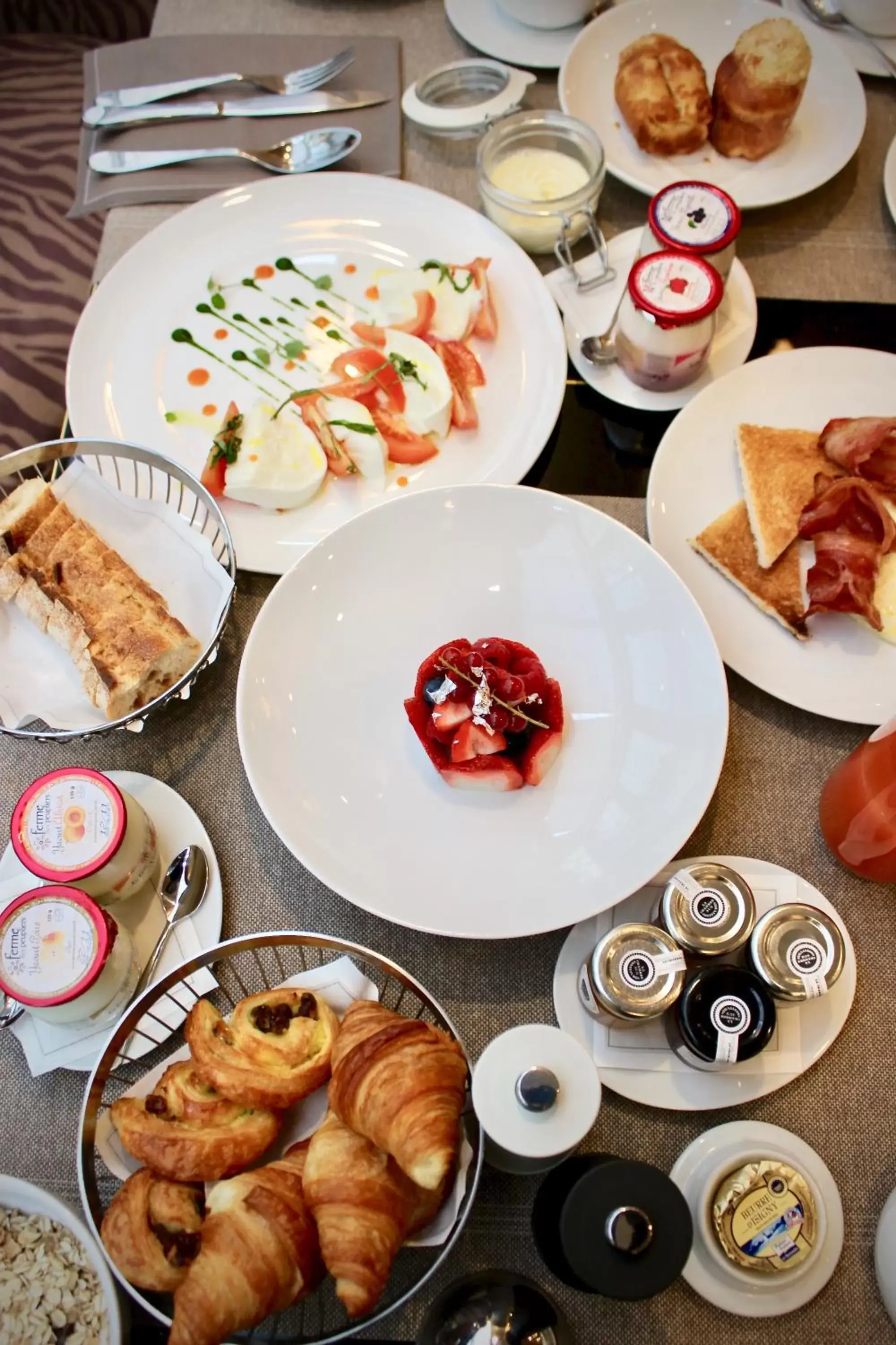 Food, Breakfast in Hotel Splendide Royal Paris - Relais & Châteaux