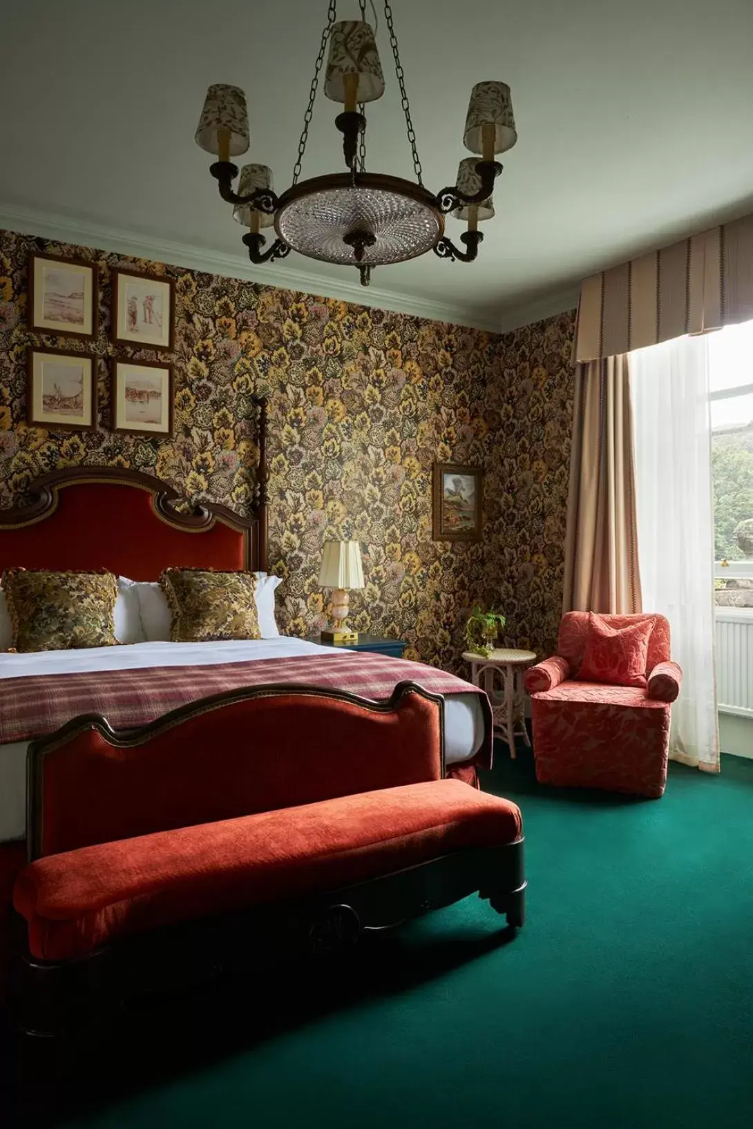 Bedroom, Seating Area in Marine North Berwick