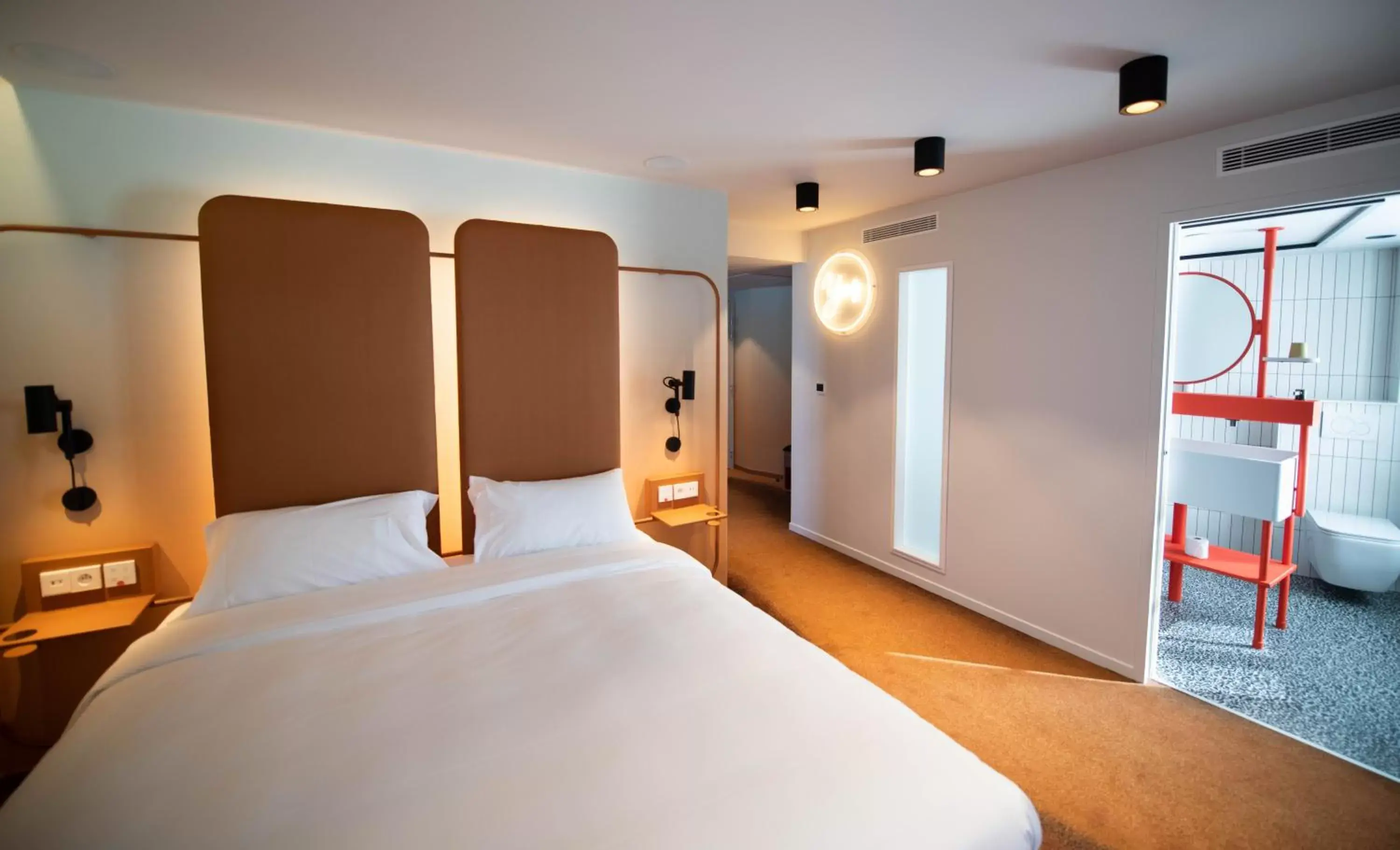 Photo of the whole room, Bed in YOU Are Deauville