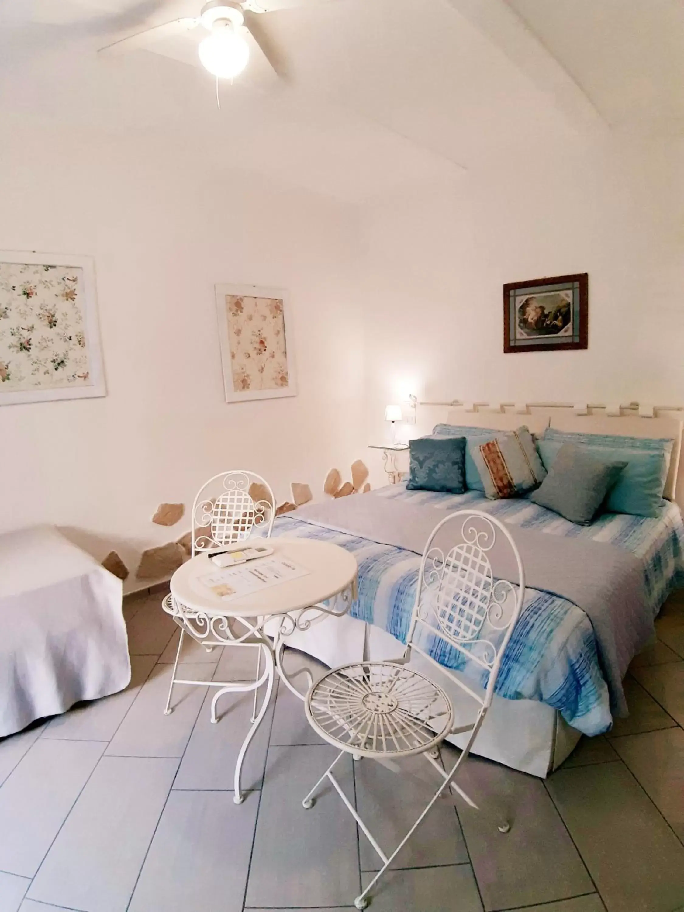 Bed in Dimora & Arte B&B