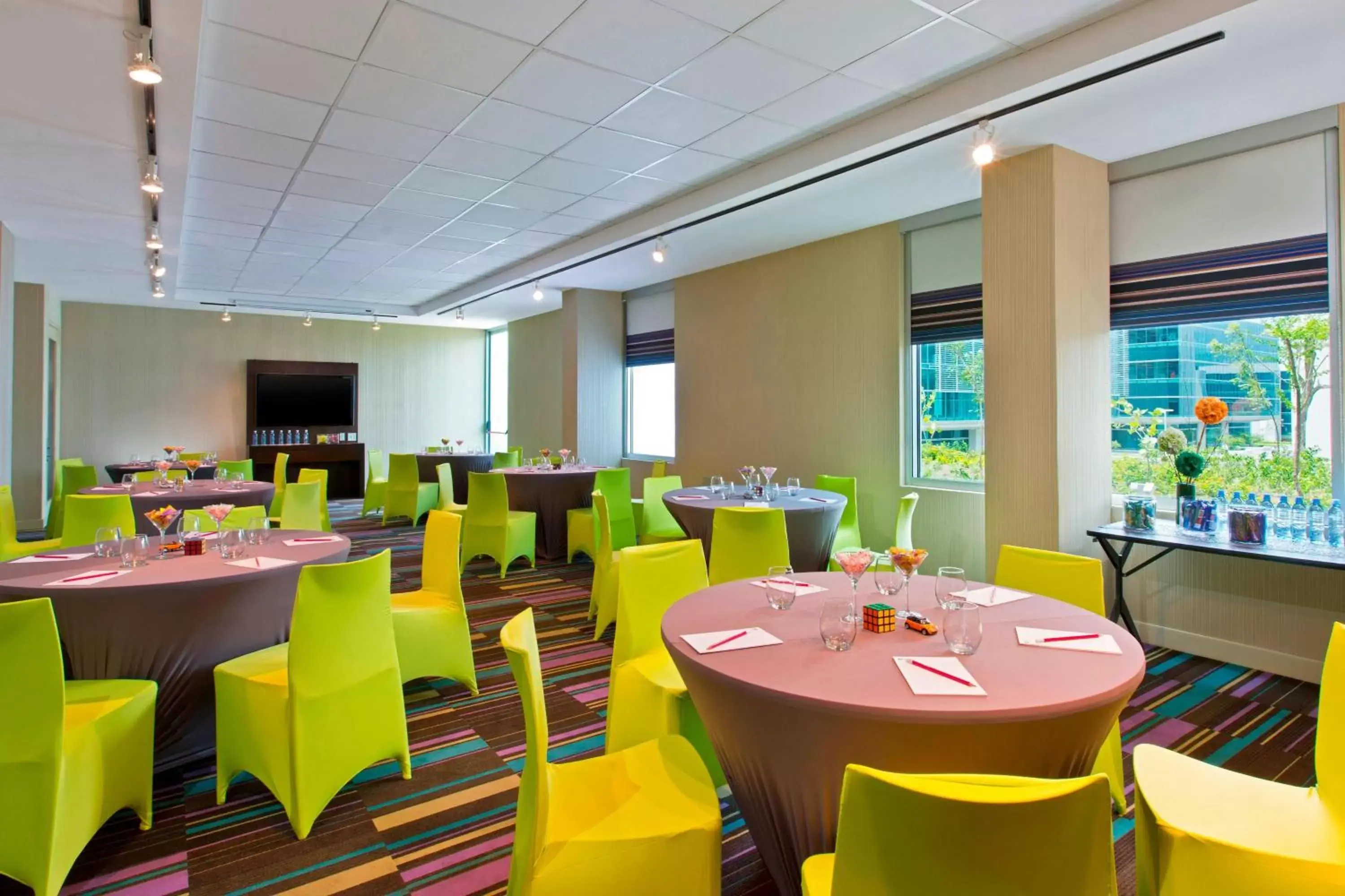 Meeting/conference room, Restaurant/Places to Eat in Aloft San Jose Hotel, Costa Rica