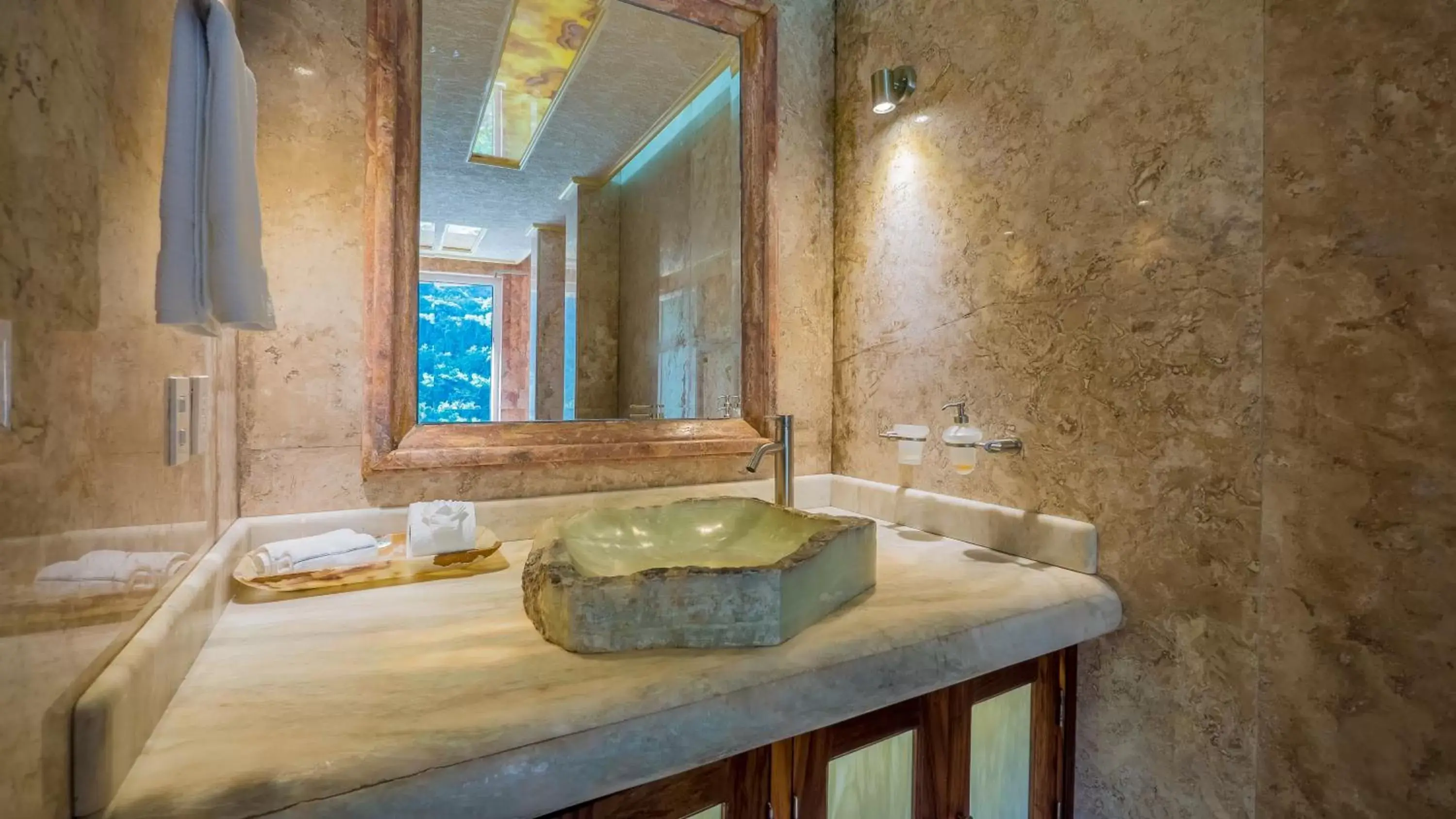 Bathroom in South Shore Villa Armonia Luxury Boutique