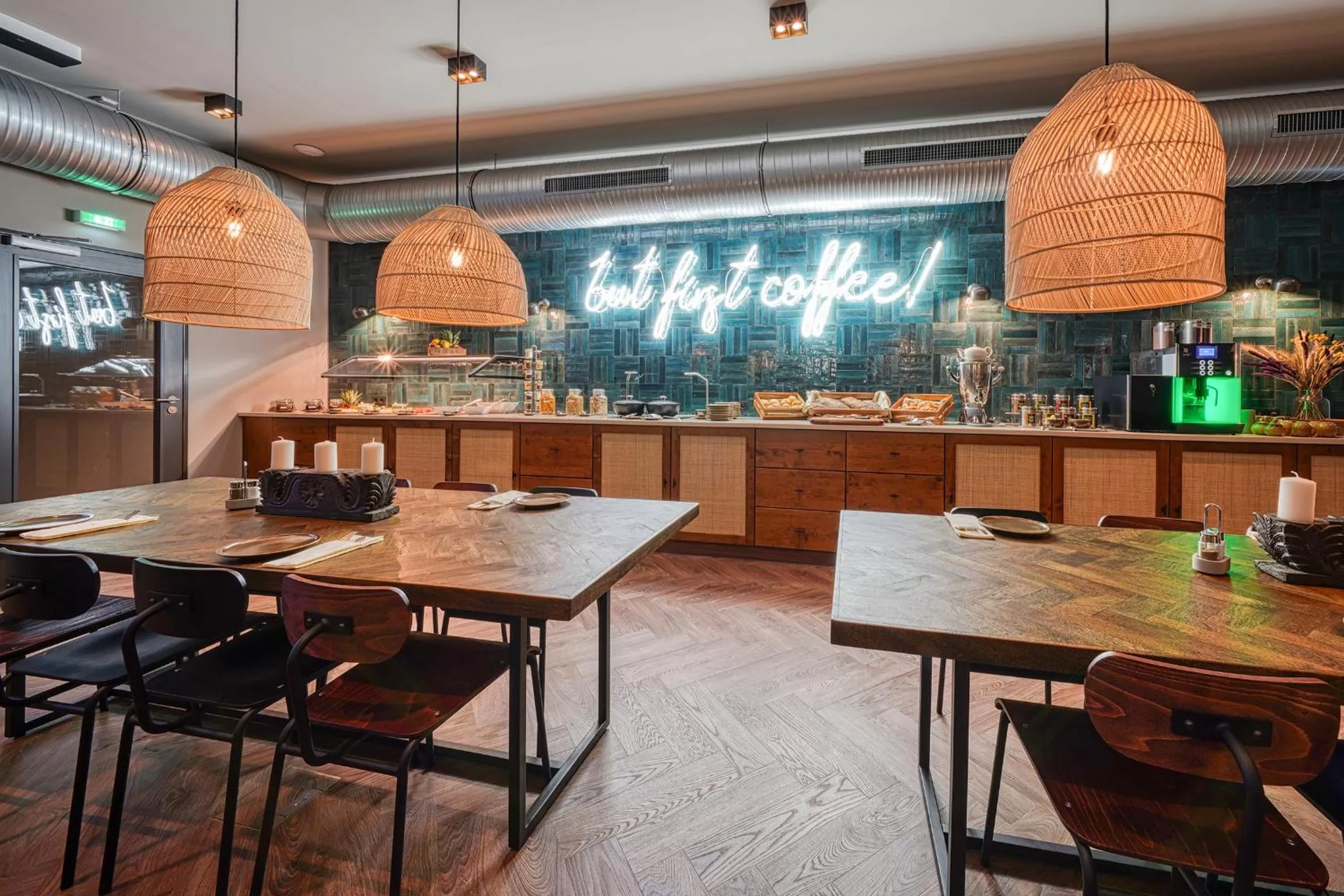 Restaurant/places to eat in NYCE Hotel Bonn