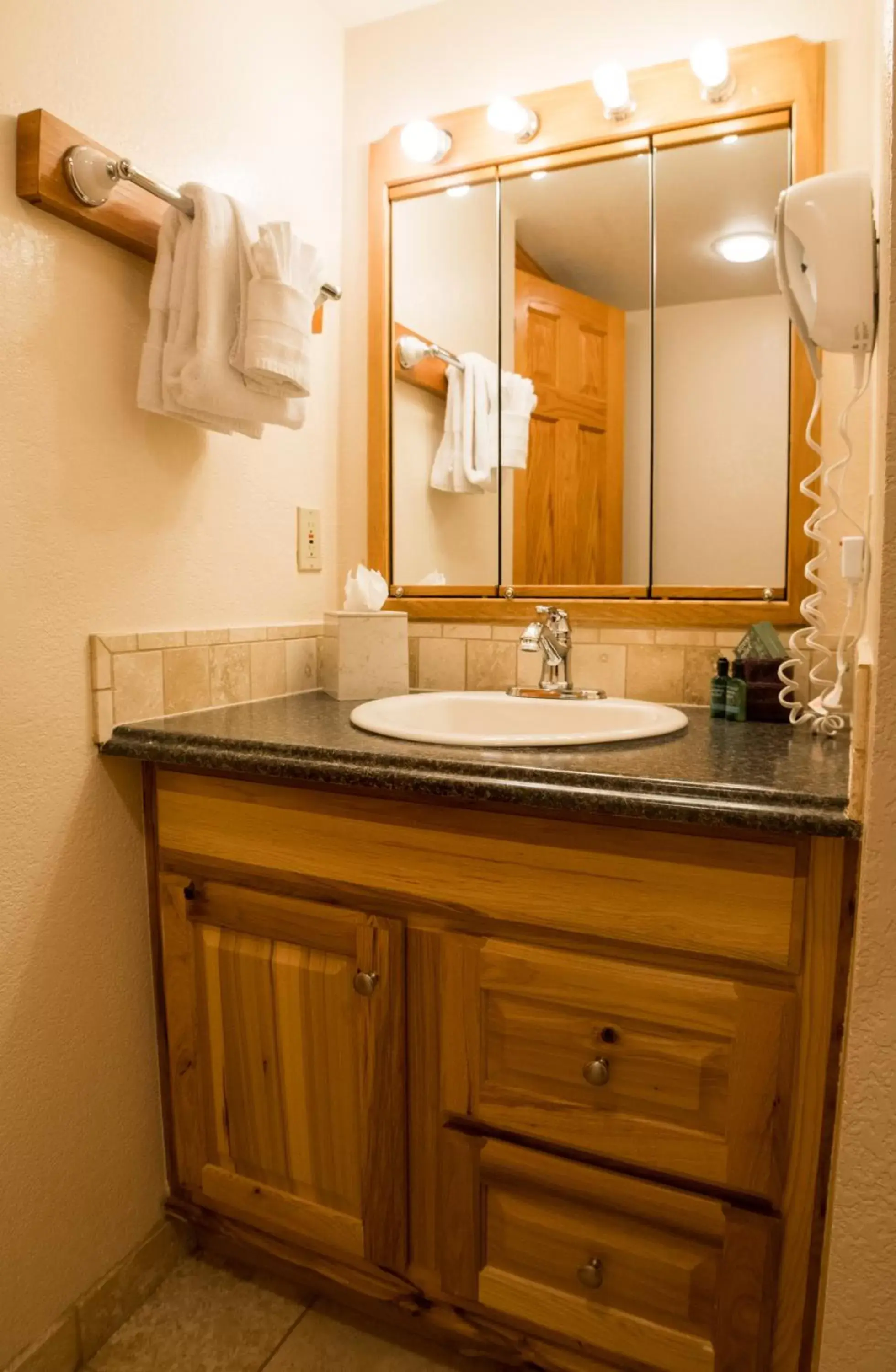 Bathroom in Silver Moon Inn