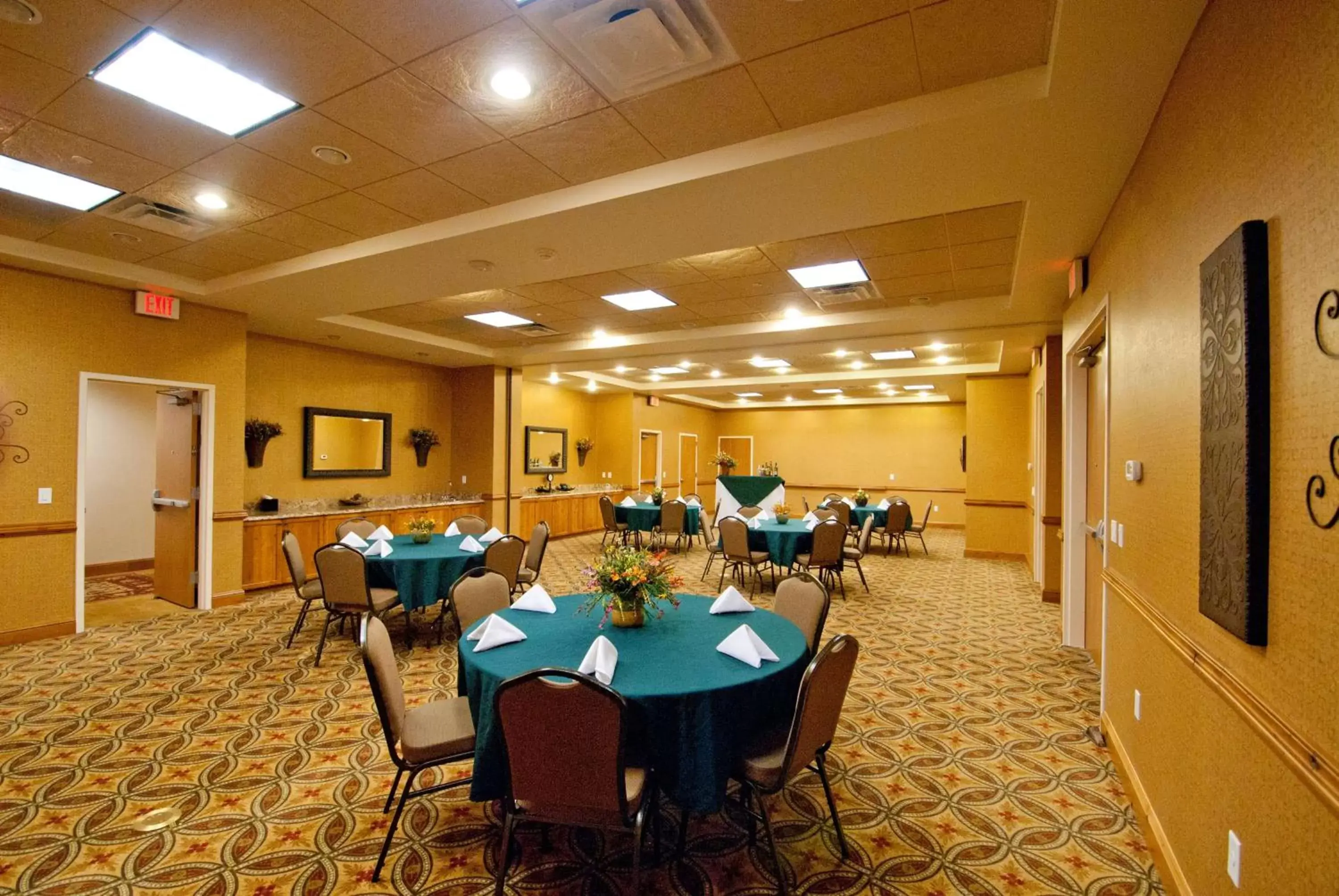 Meeting/conference room in Hampton Inn & Suites Buffalo