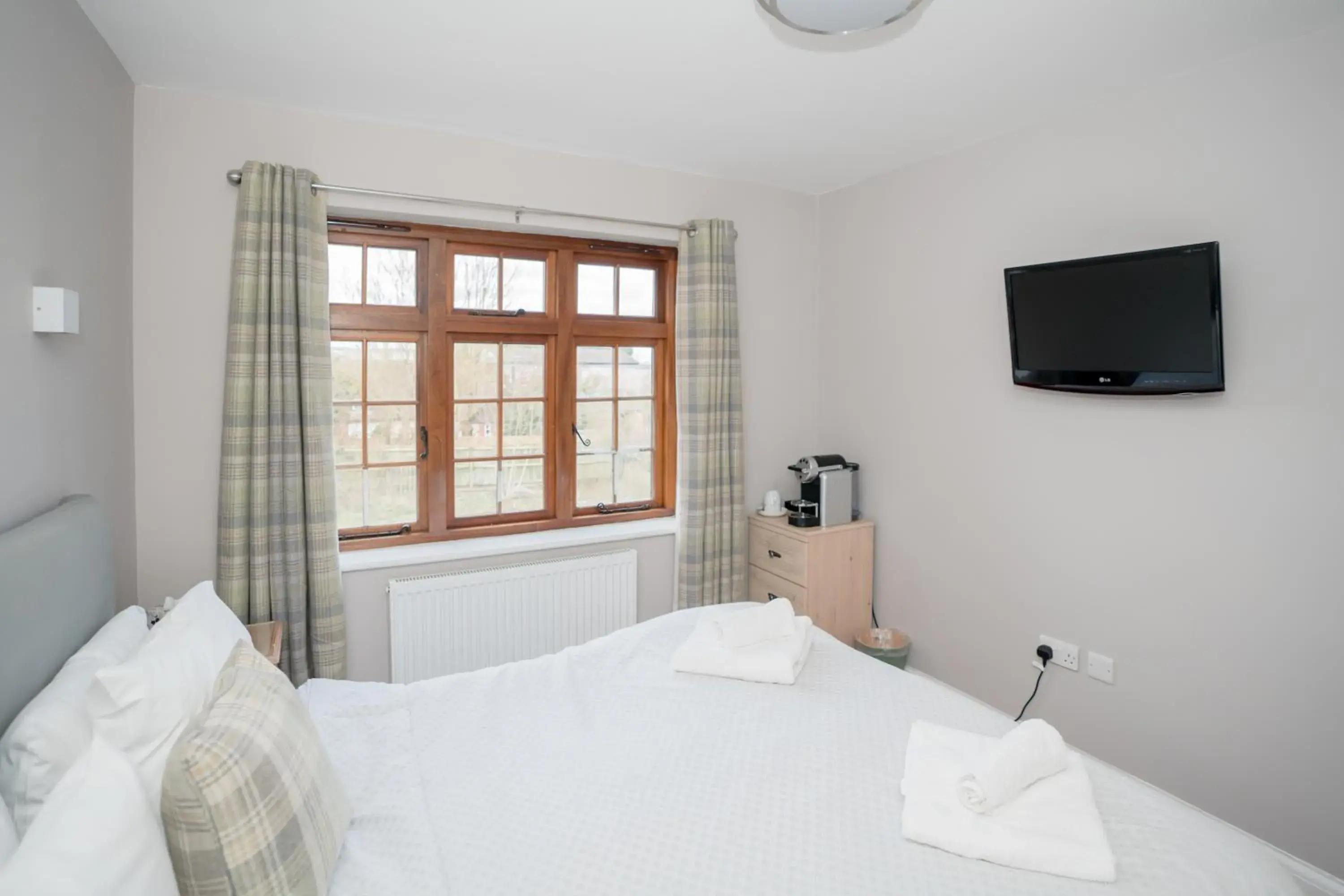 Bedroom, Bed in Tottington Manor Hotel