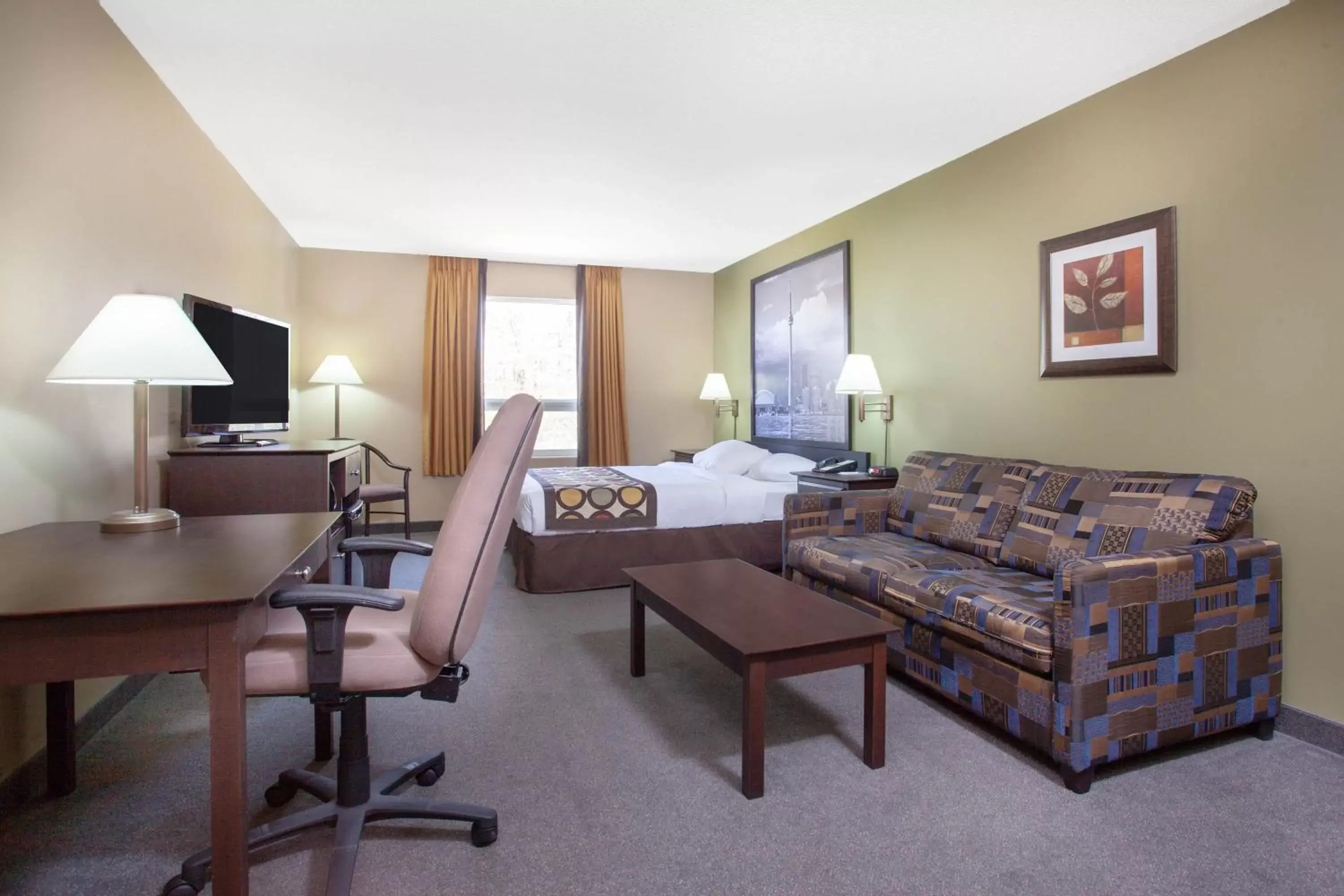 Photo of the whole room in Super 8 by Wyndham Midland