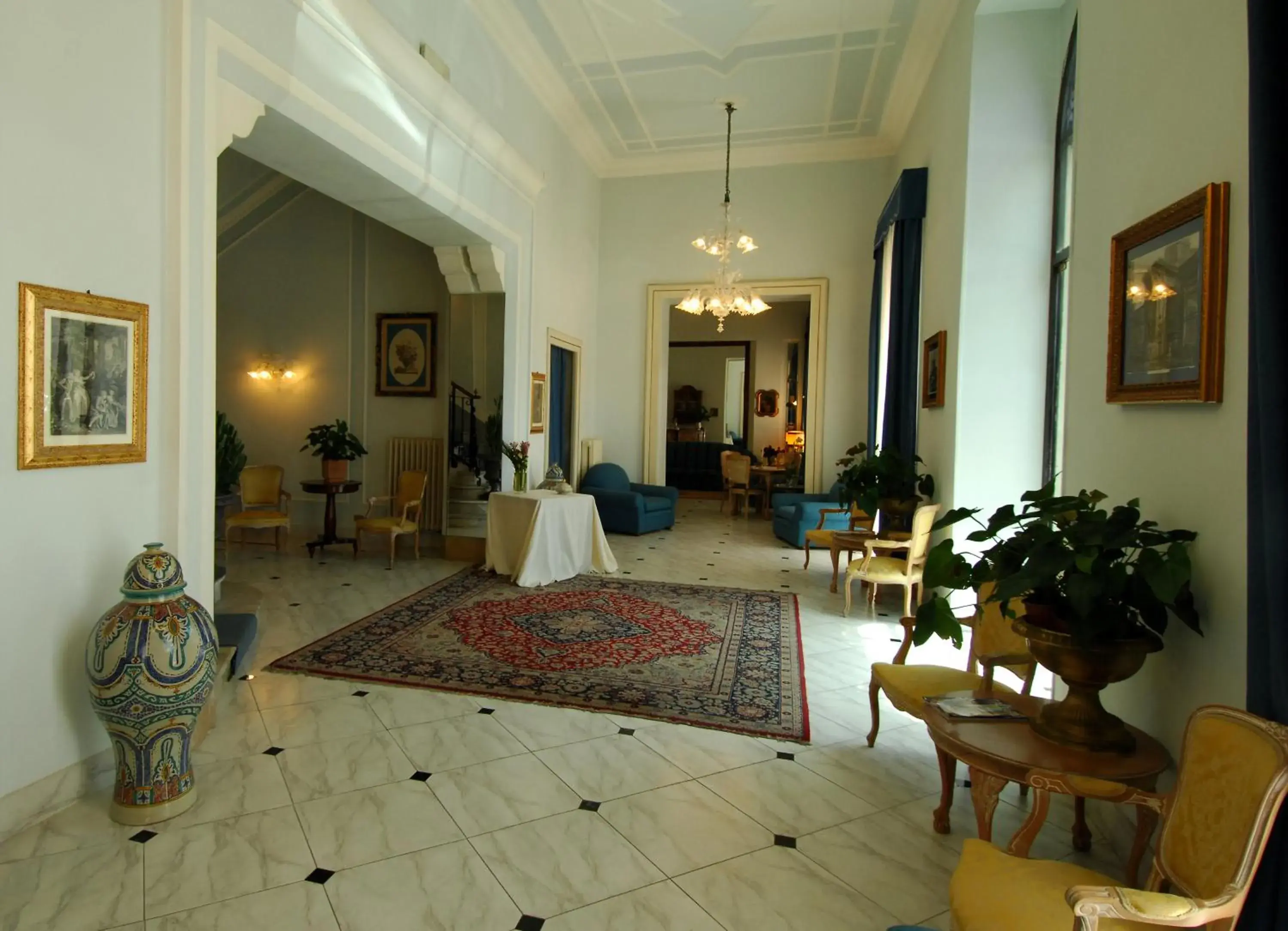 Decorative detail, Seating Area in Grande Albergo Quattro Stagioni