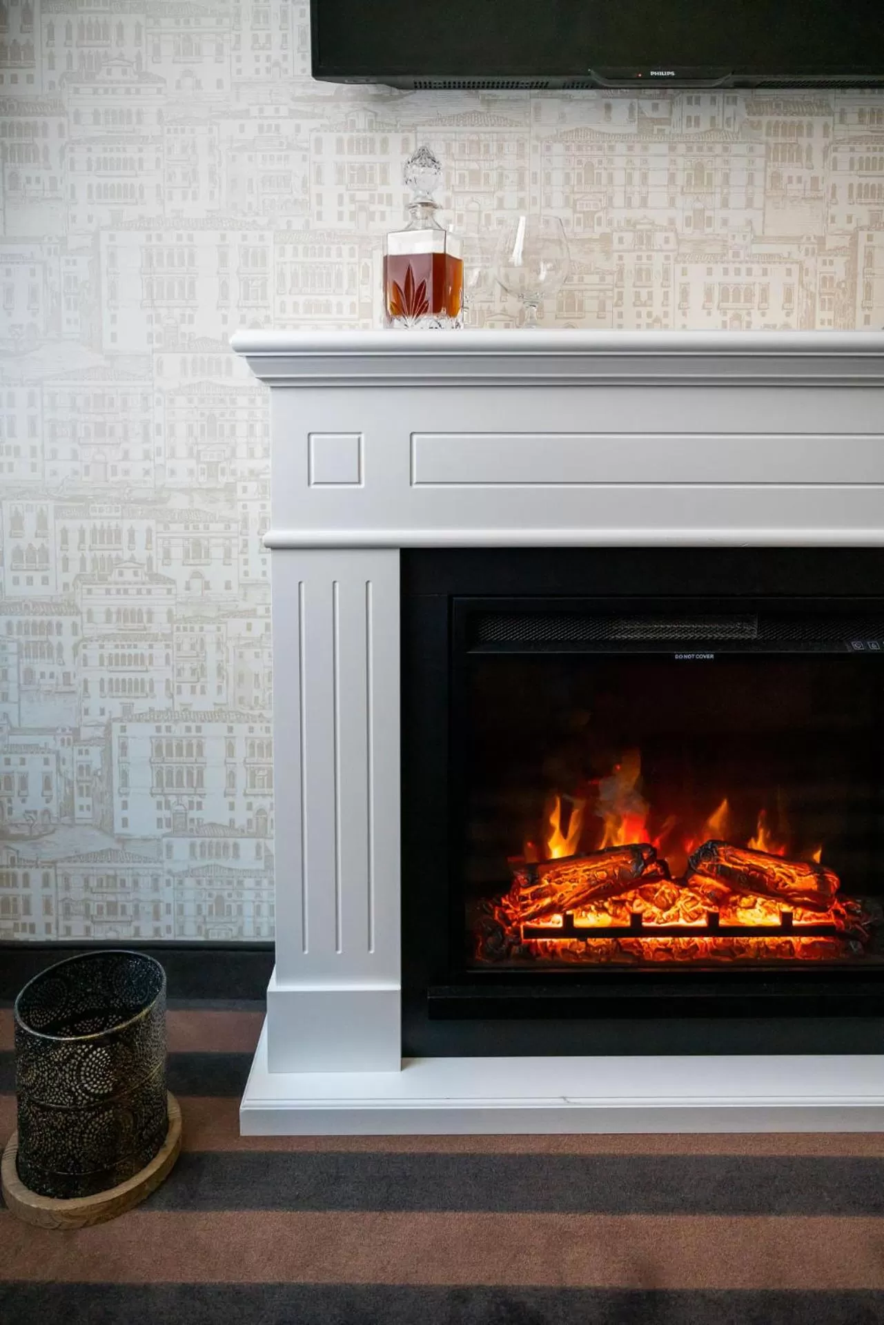 flat iron in Albergo Rossini 1936