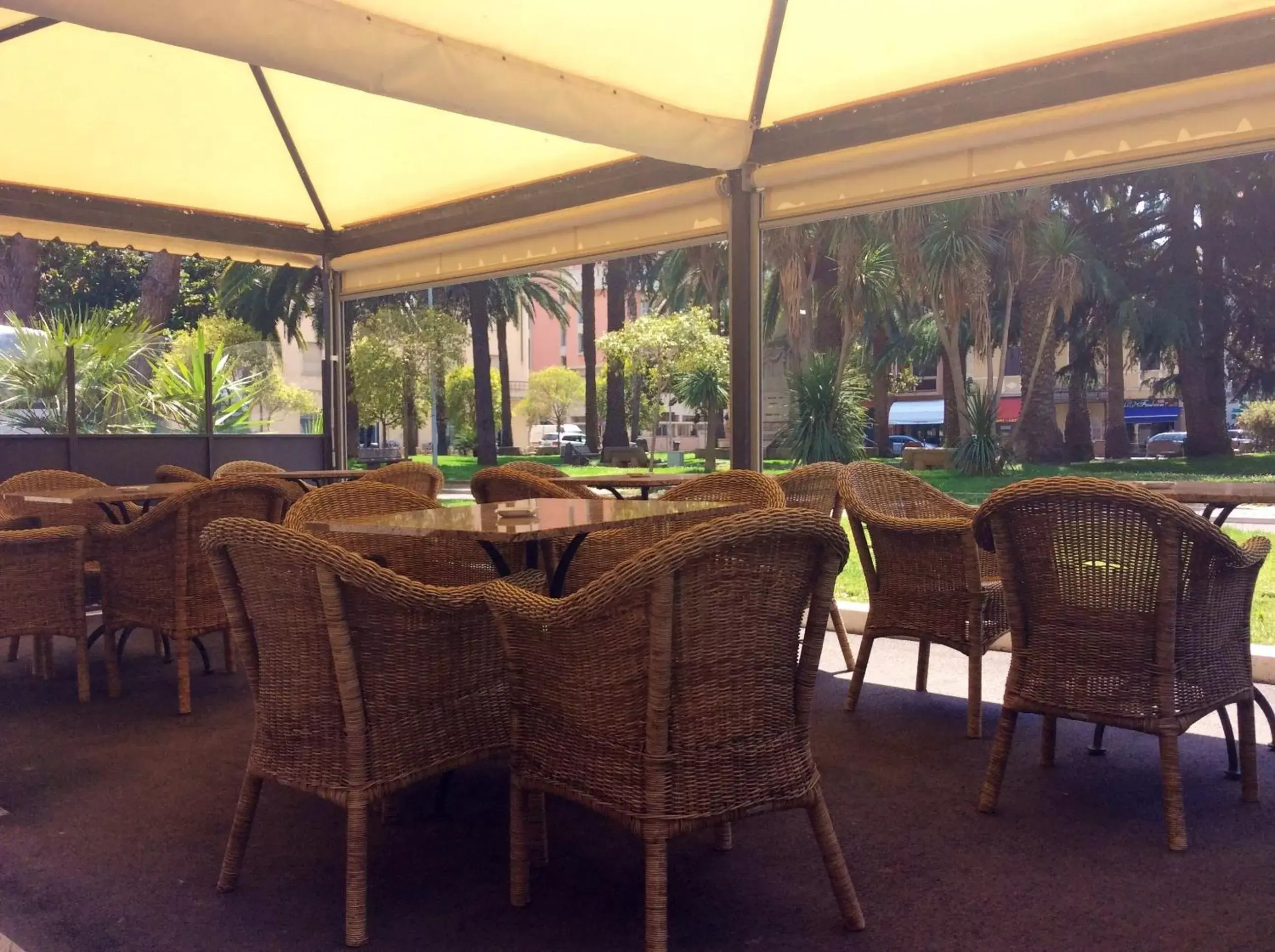 Patio, Restaurant/Places to Eat in Hotel Giardino