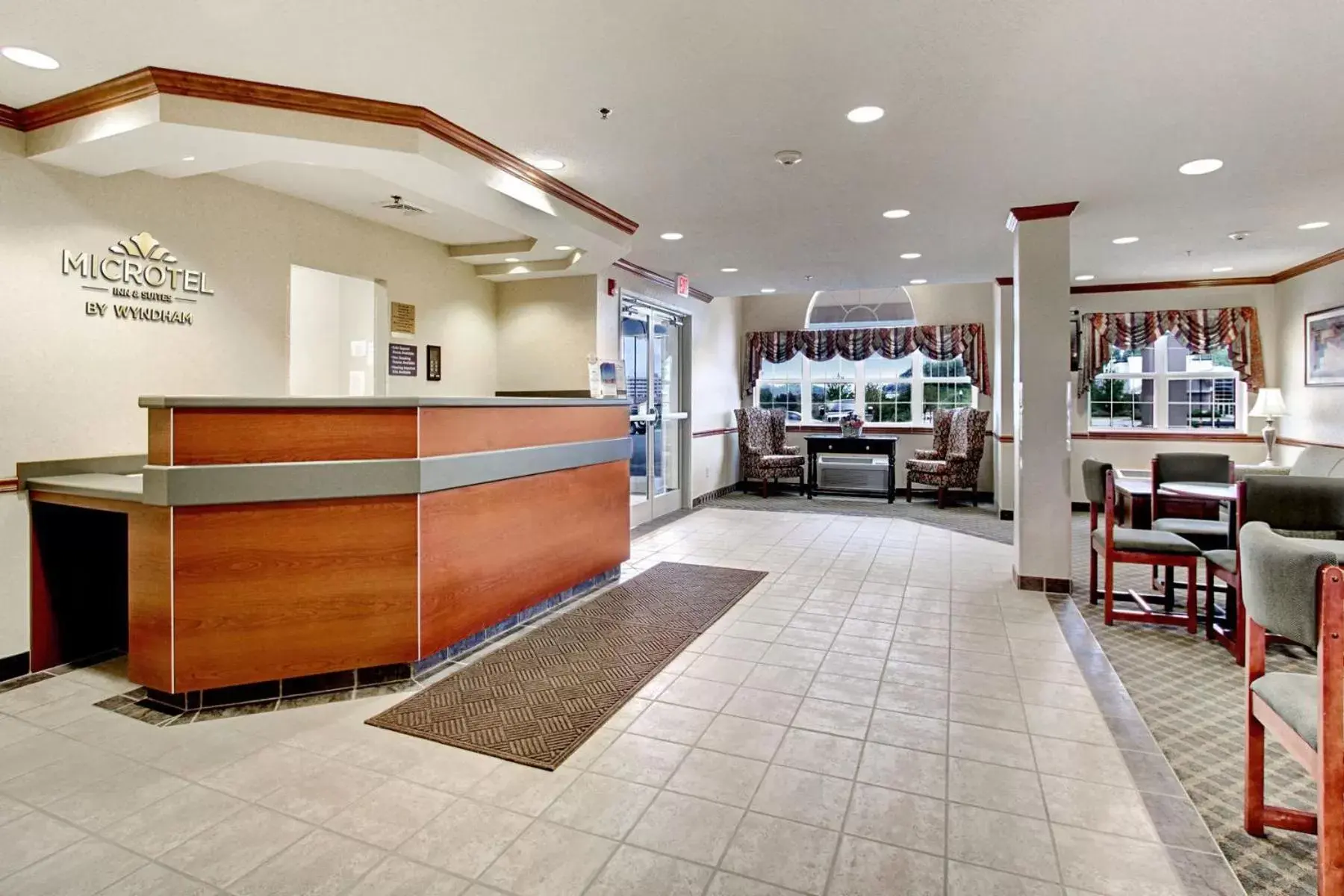 Lobby or reception in Microtel Inn & Suites by Wyndham Bridgeport