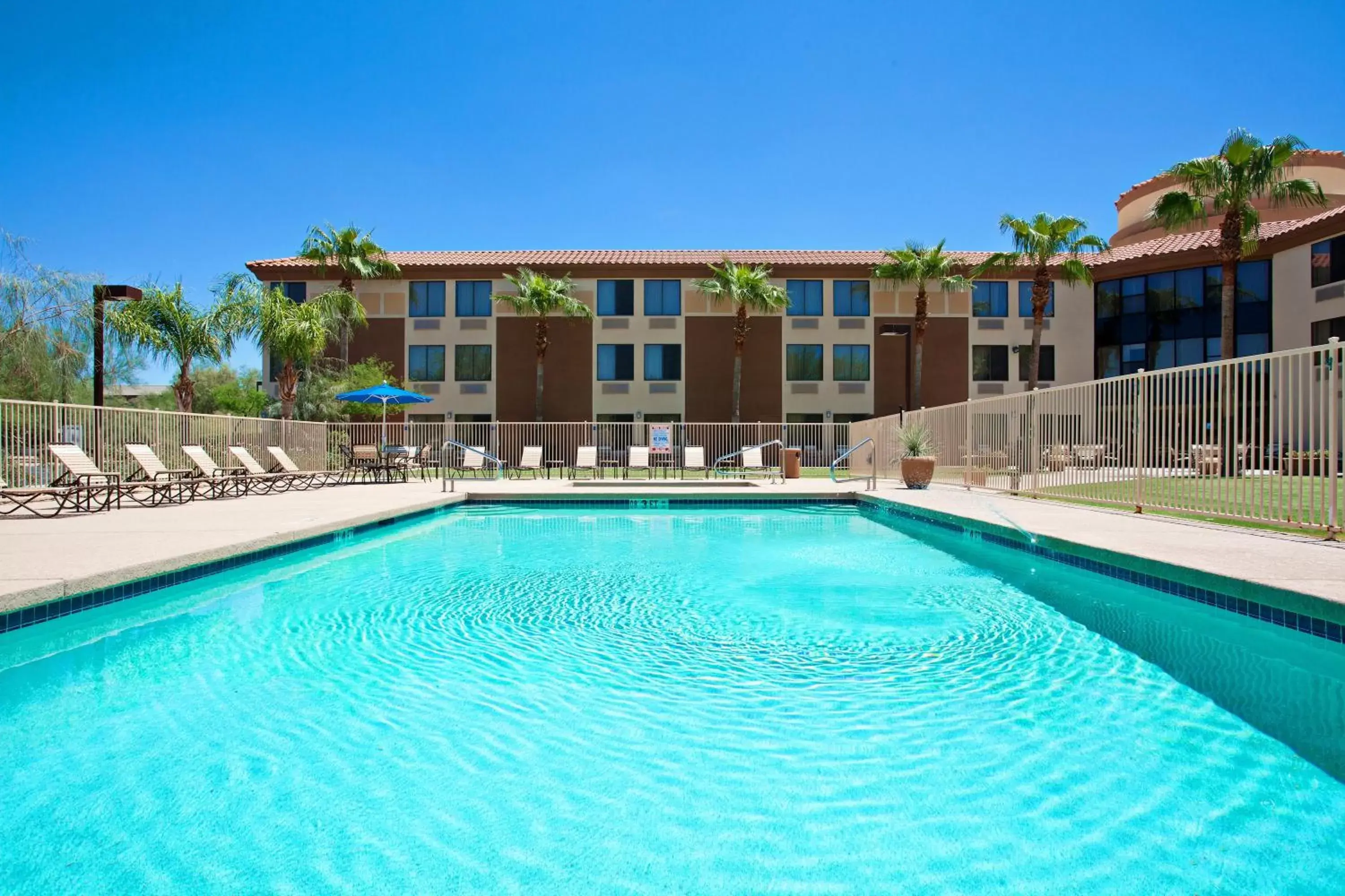 Swimming Pool in Holiday Inn Express Scottsdale North, an IHG Hotel
