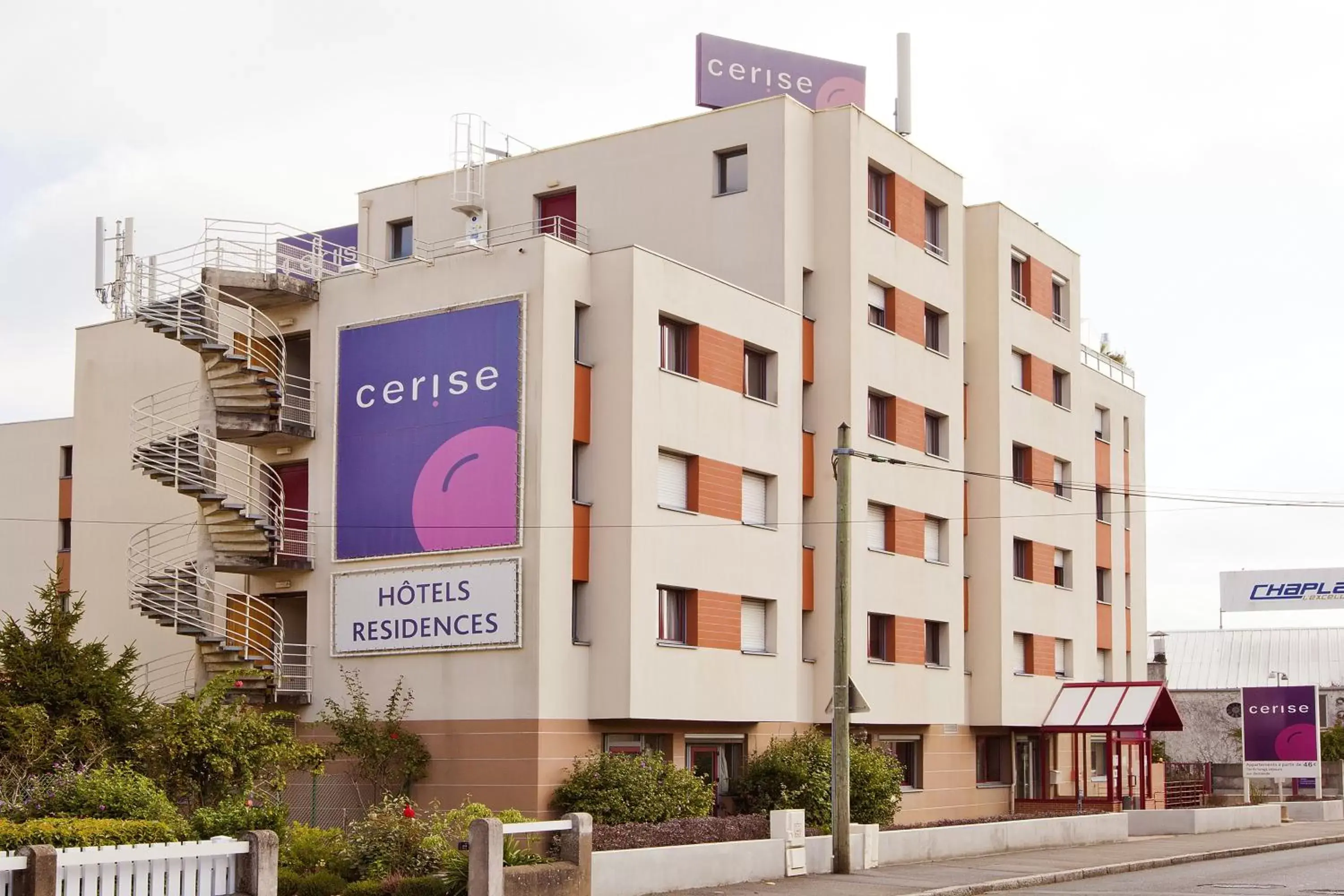 Facade/entrance, Property Building in Cerise Nantes La Beaujoire