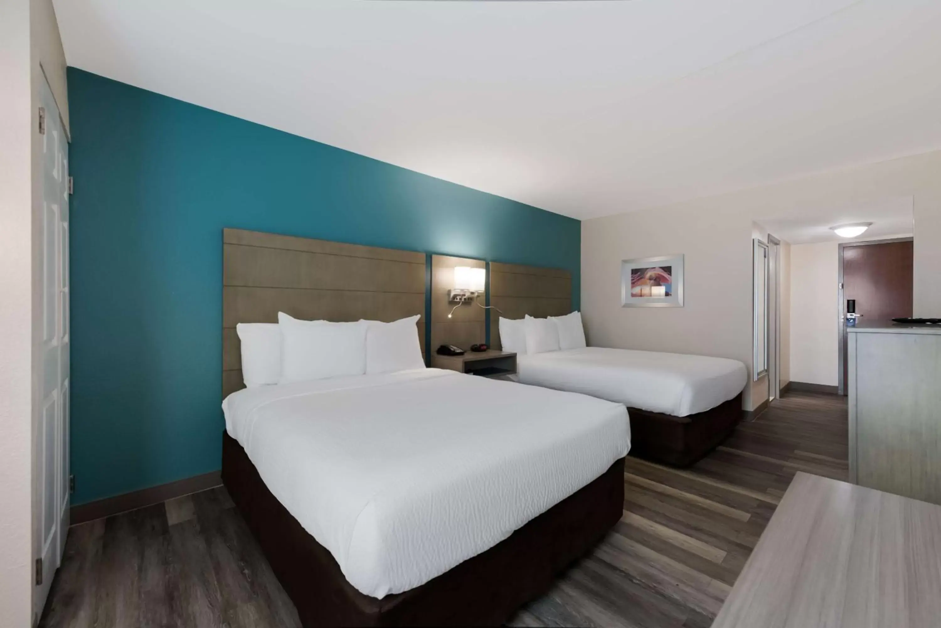 Bedroom, Bed in Best Western Hampton Coliseum Inn Bedroom, Bed in Best Western Hampton Coliseum Inn