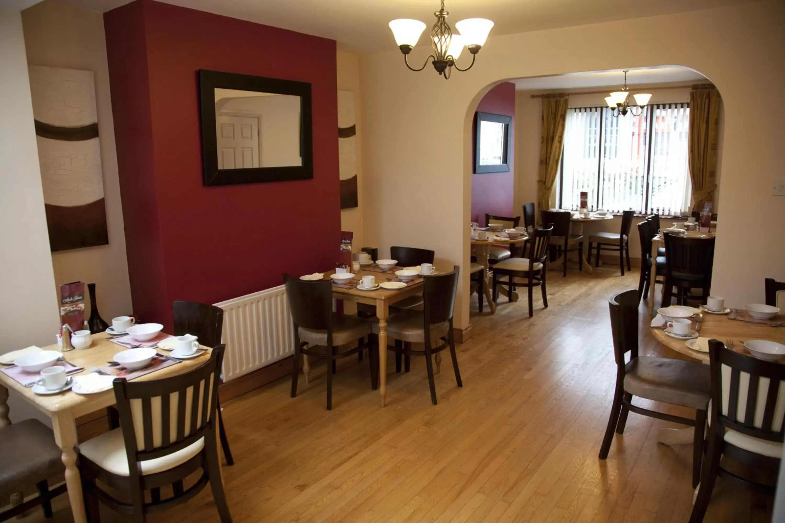 Dining area, Restaurant/Places to Eat in Arch House B&B & Apartments