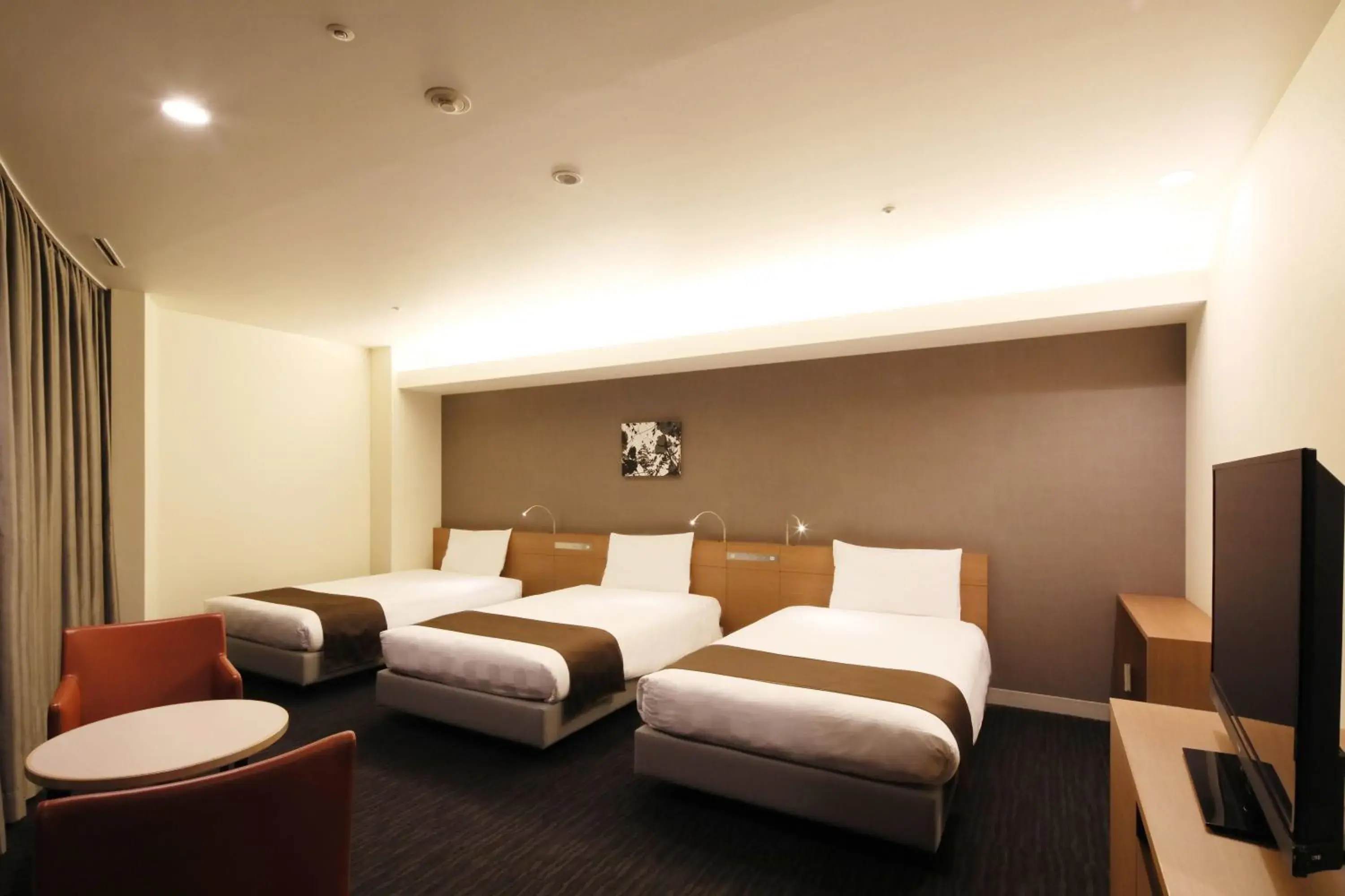 Photo of the whole room in Hiroshima Tokyu Rei Hotel