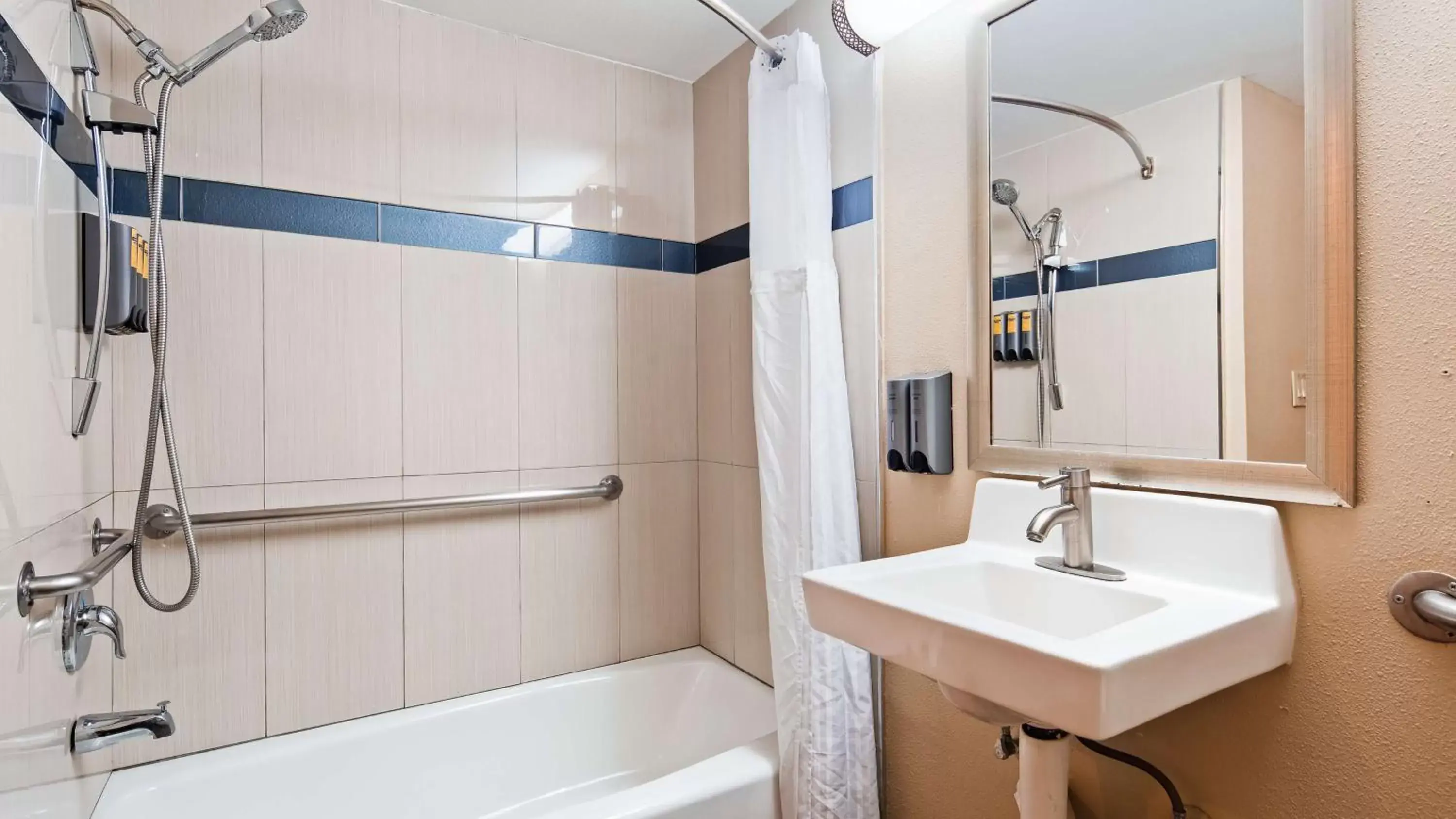 Photo of the whole room, Bathroom in Best Western Plus - Anaheim Orange County Hotel