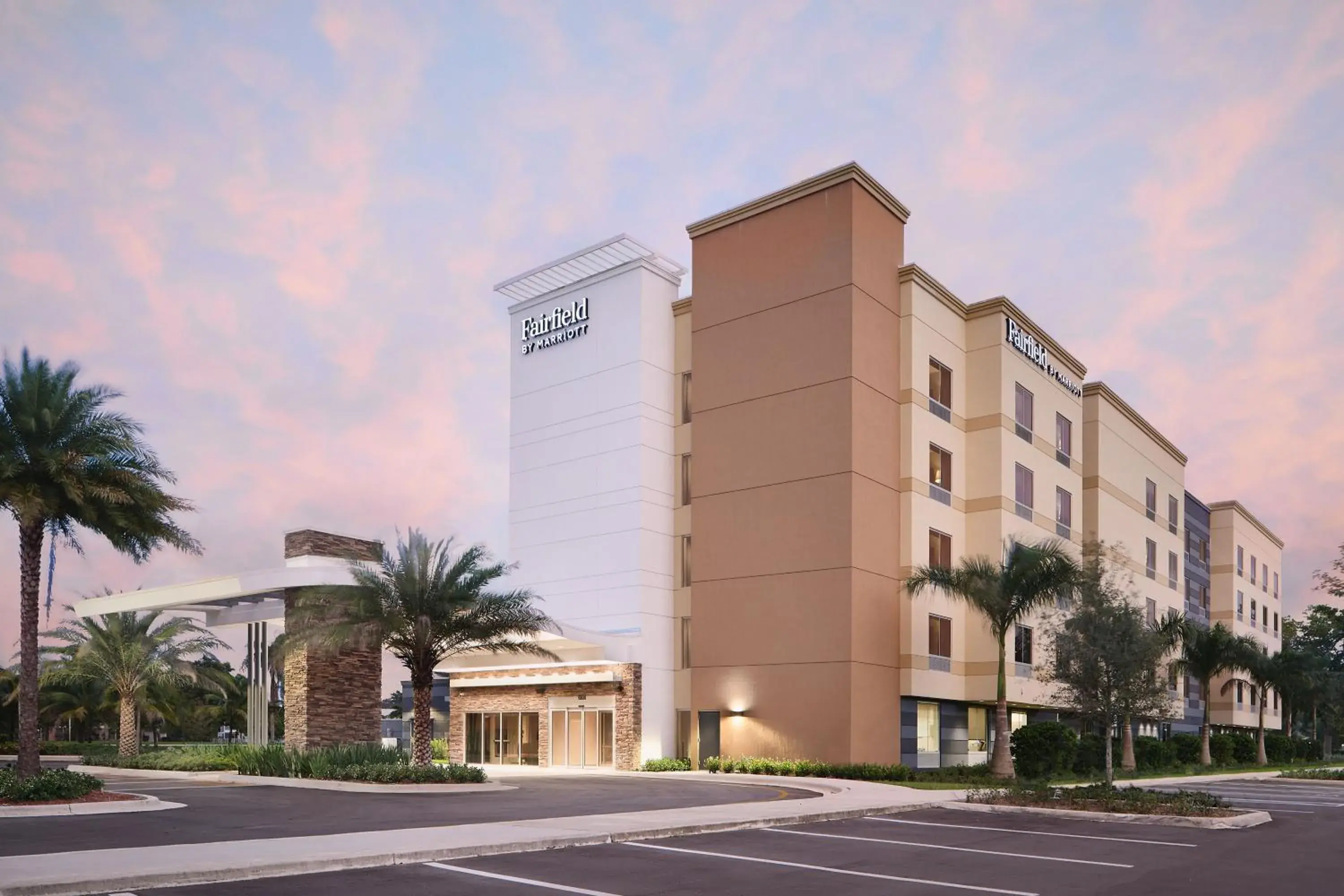 Property Building in Fairfield Inn & Suites by Marriott Fort Lauderdale Northwest